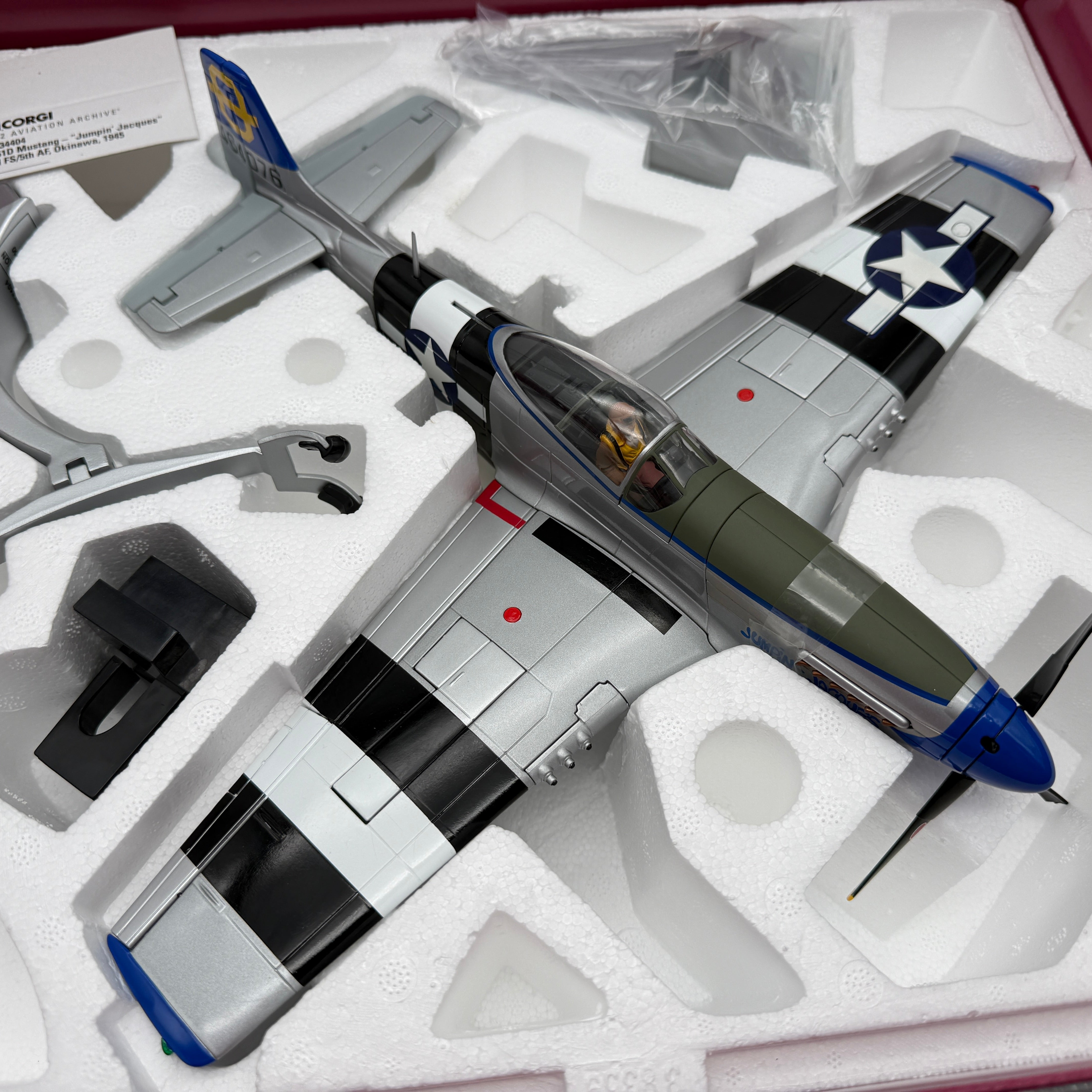 Corgi AA34404 1:32 P-51D Mustang USAAF 3rd ACG Jumpin' Jaques