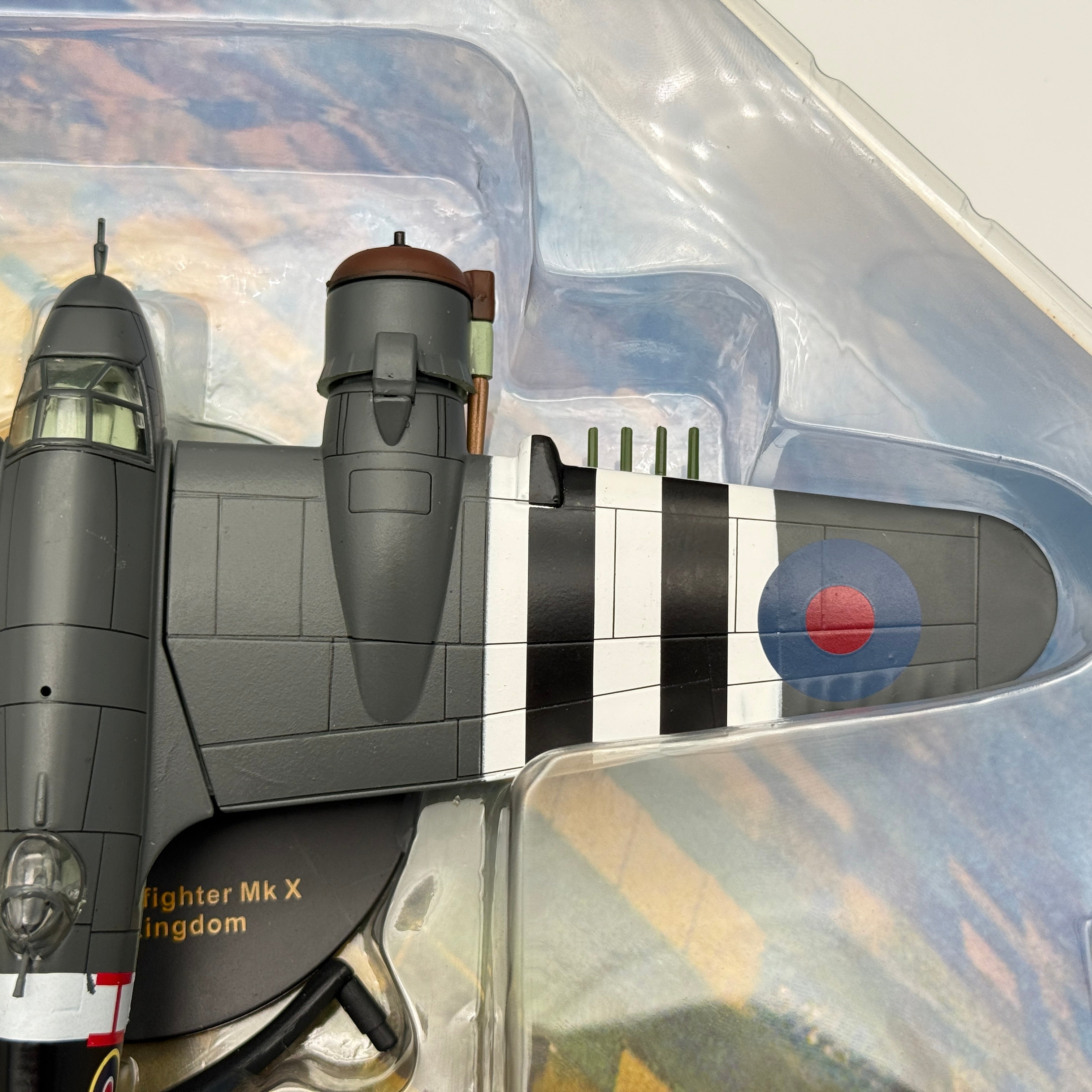 IXO PIXJ000031 1:72 Bristol Beaufighter Mk X RCAF No. 404 Sqn RAF Wick 1944