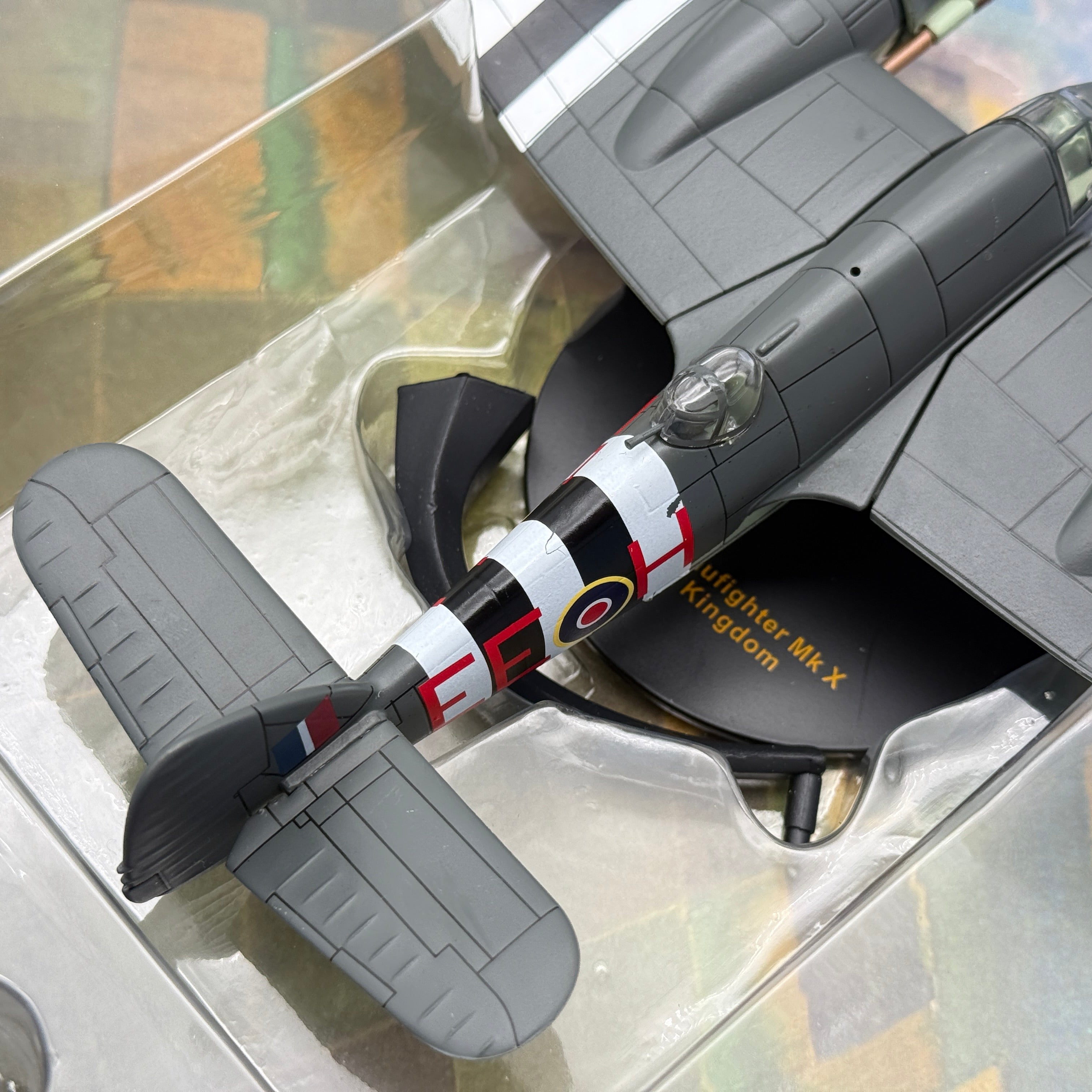 IXO PIXJ000031 1:72 Bristol Beaufighter Mk X RCAF No. 404 Sqn RAF Wick 1944