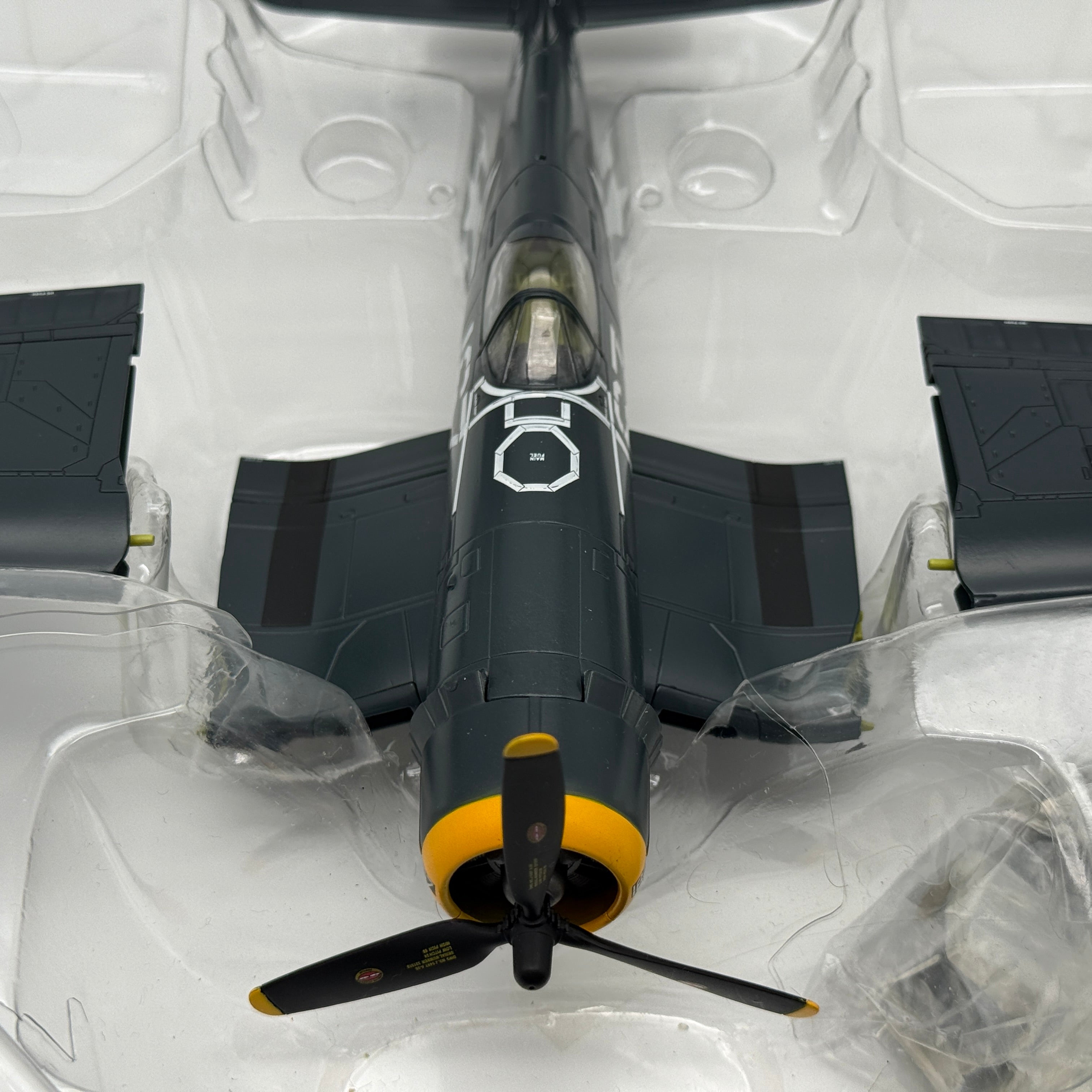 Hobby Master HA8206 1:48 Vought F4U Corsair USN VF-84 Wolf Gang White 167
