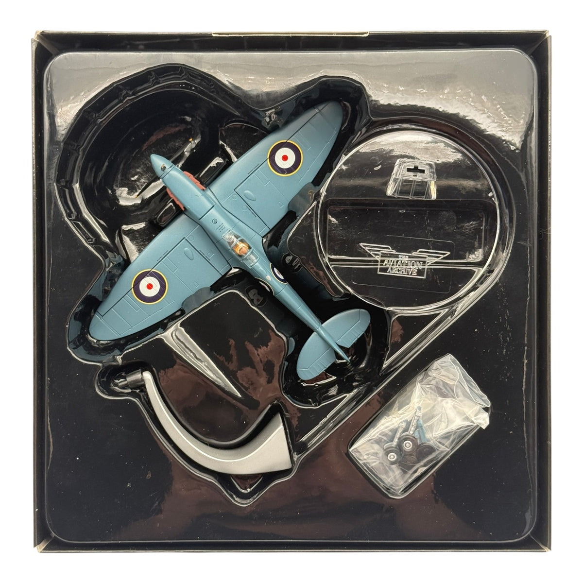Corgi AA31928 1:72 Supermarine Spitfire Mk I RAF No.212 Sqn P9931 France 1940