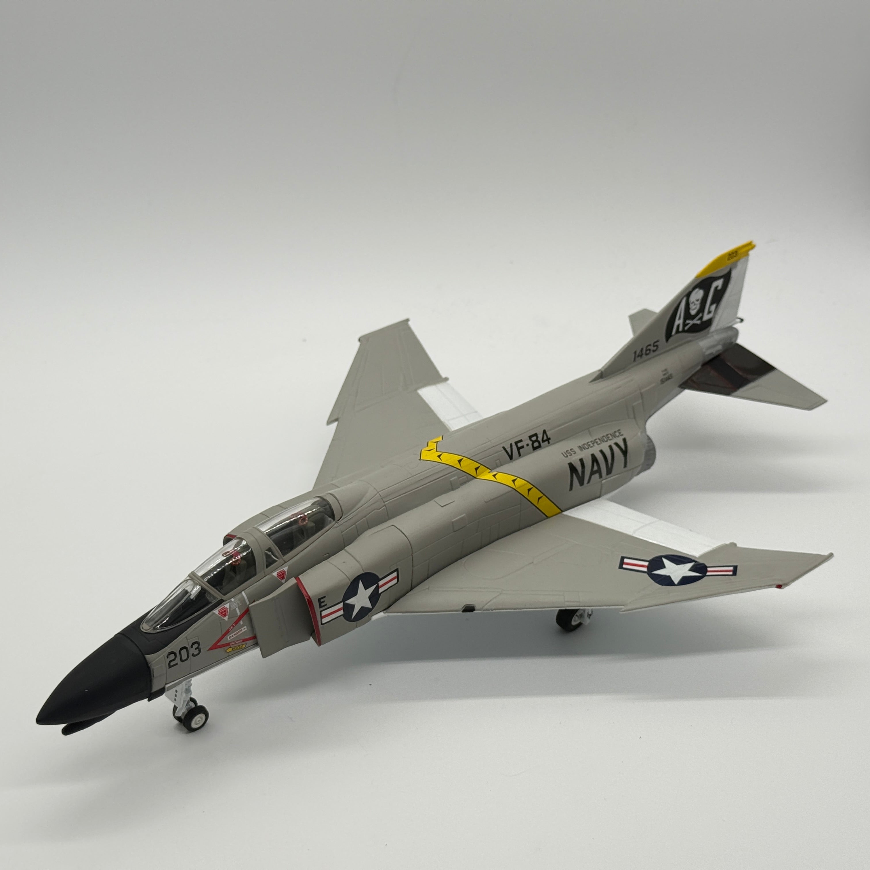 Franklin Mint Armour B11B588 1:48 F-4 Phantom USN VF-84 Jolly Rogers *ISSUES*