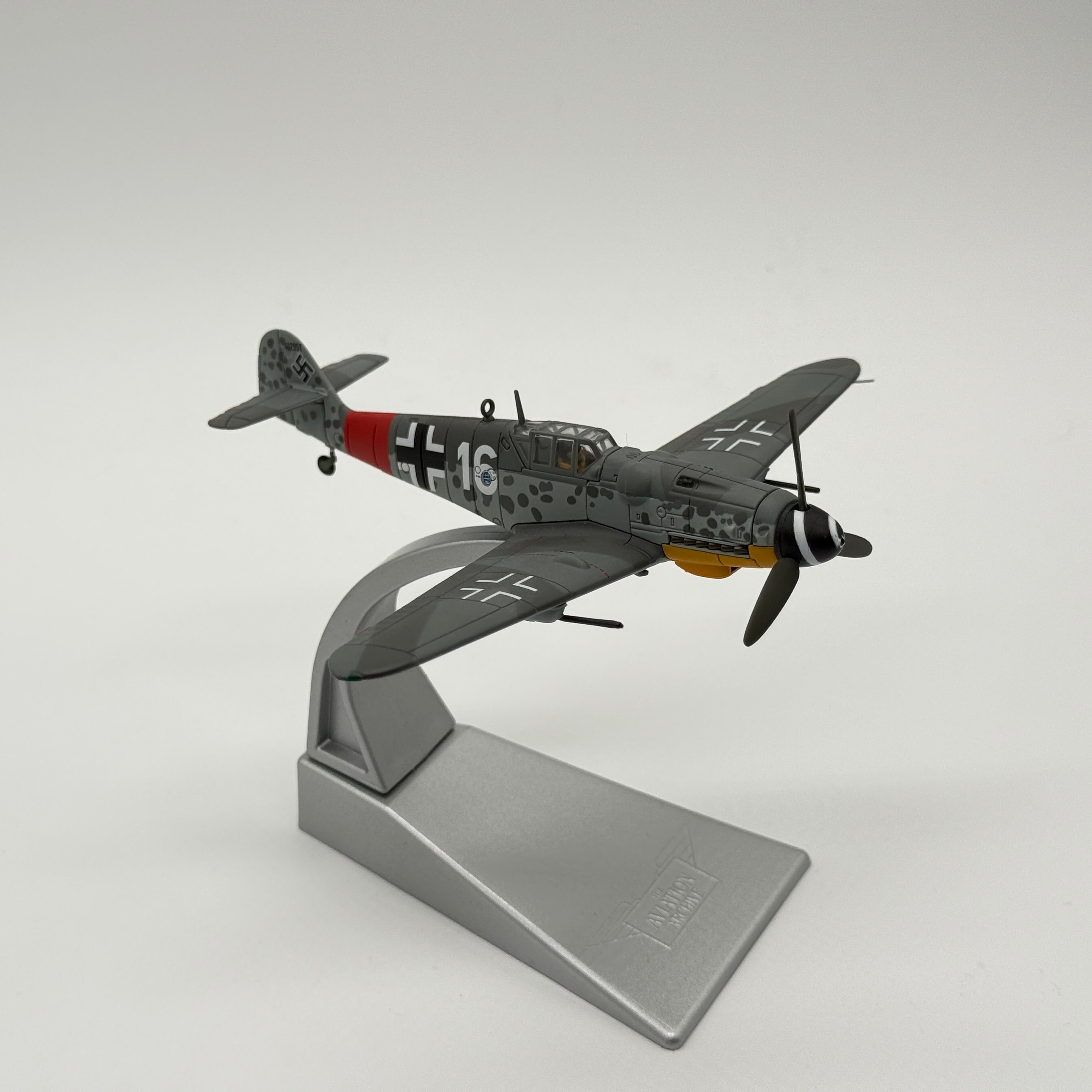 Corgi AA27108 1:72 Messerschmitt Bf 109G Luftwaffe 1./JG 3 White 16 Horst Prenzel