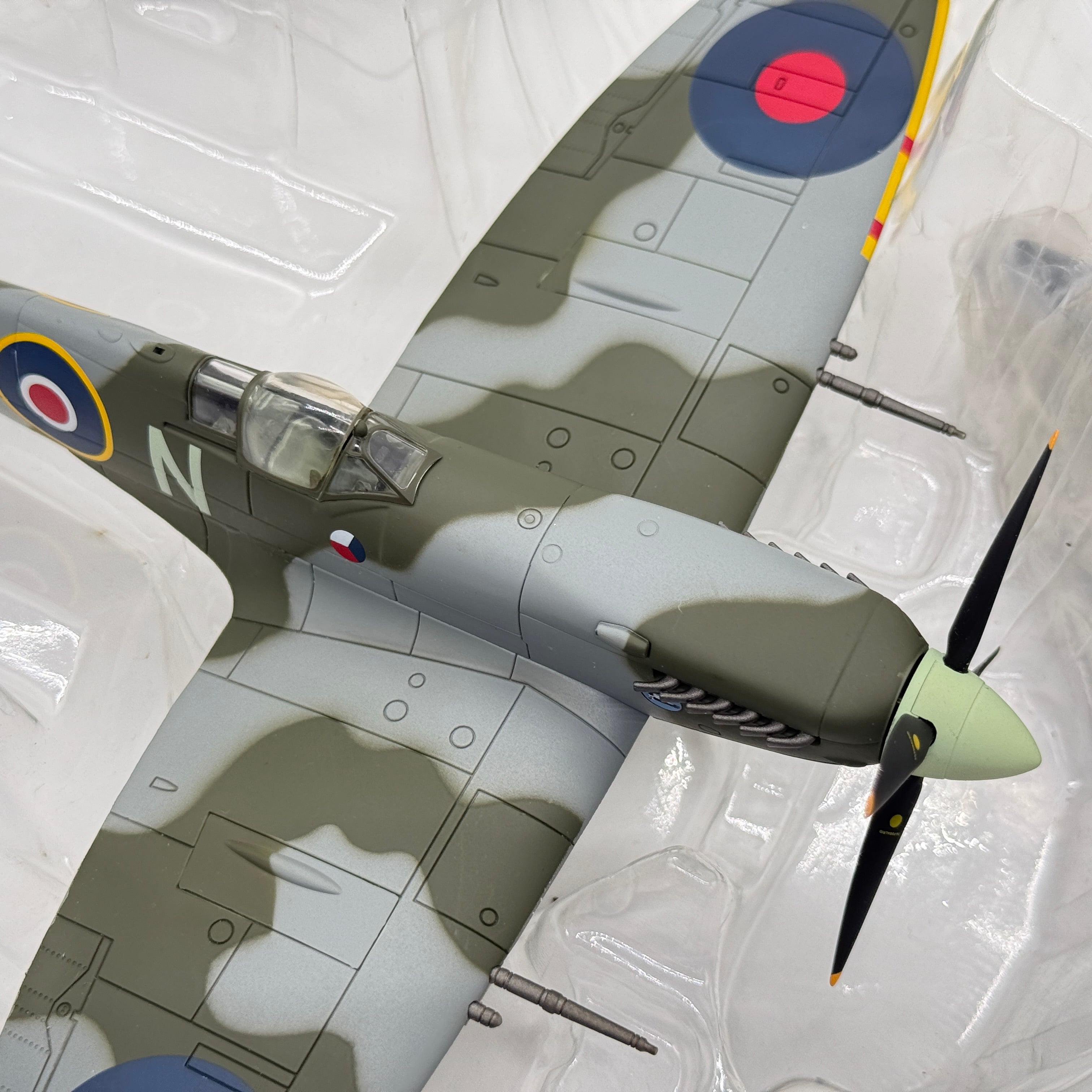 Hobby Master HA8305 1:48 Supermarine Spitfire Mk IX RAF No.312 Czech Sqn Otto Smik 1944