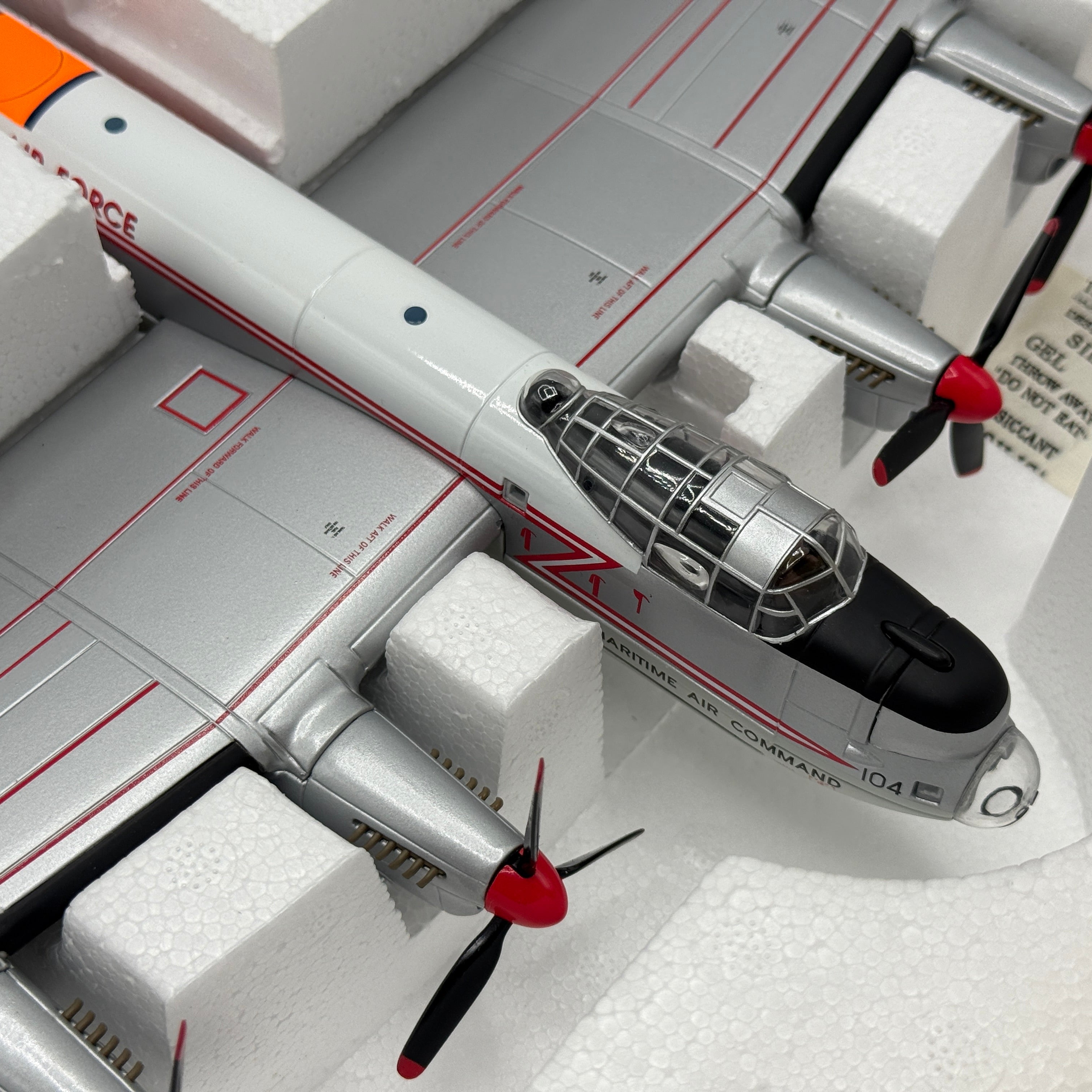 Corgi AA32606 1:72 Avro Lancaster Mk.10MP RCAF No.107 Rescue Unit Canada 1963