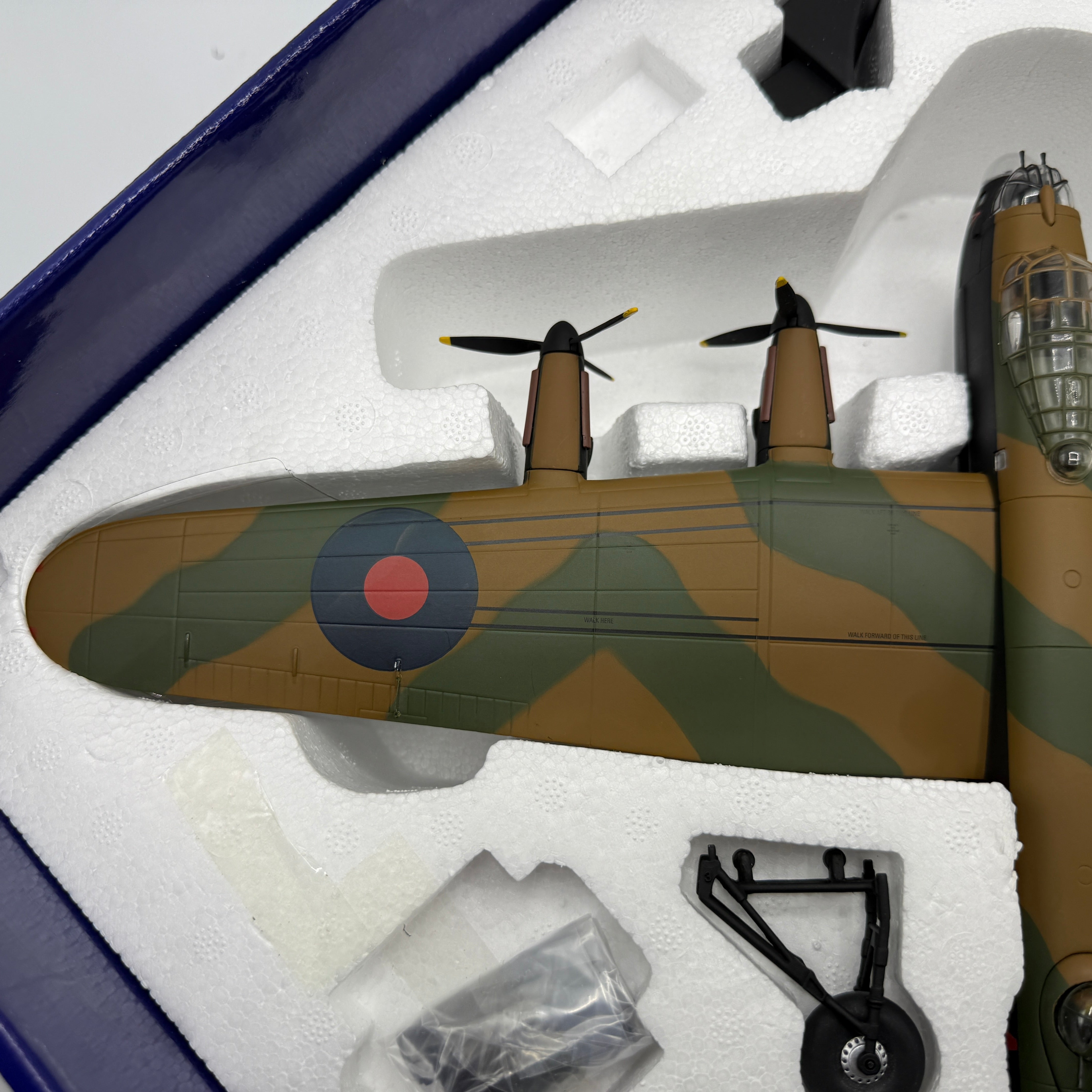 Corgi US32622F 1:72 Avro Lancaster RCAF No.419 Sqn Mynarski VC VR-A *ISSUES*