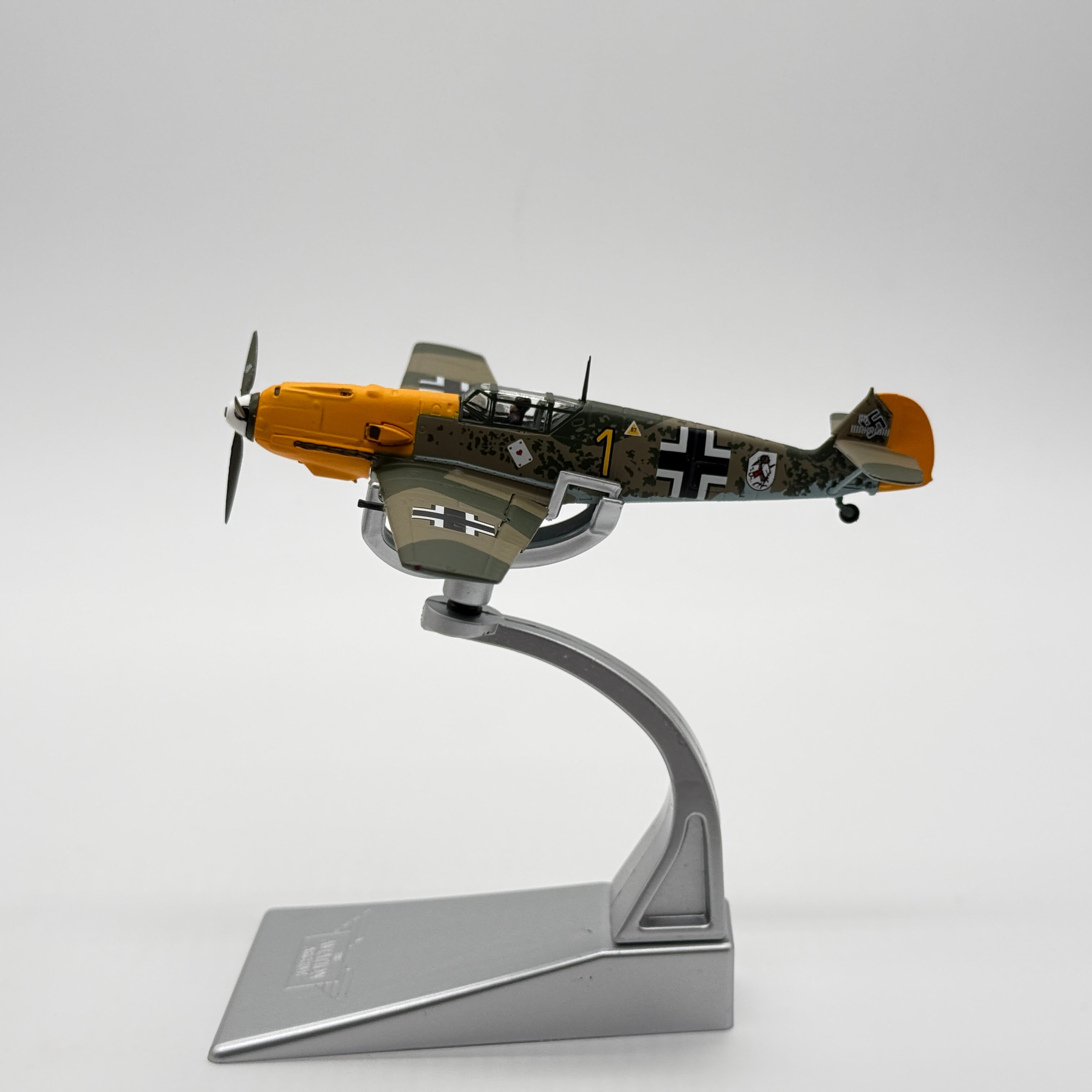 Corgi AA28001 1:72 Messerschmitt Bf 109E Luftwaffe 6./JG 51 Yellow 1 Josef Priller France 1940