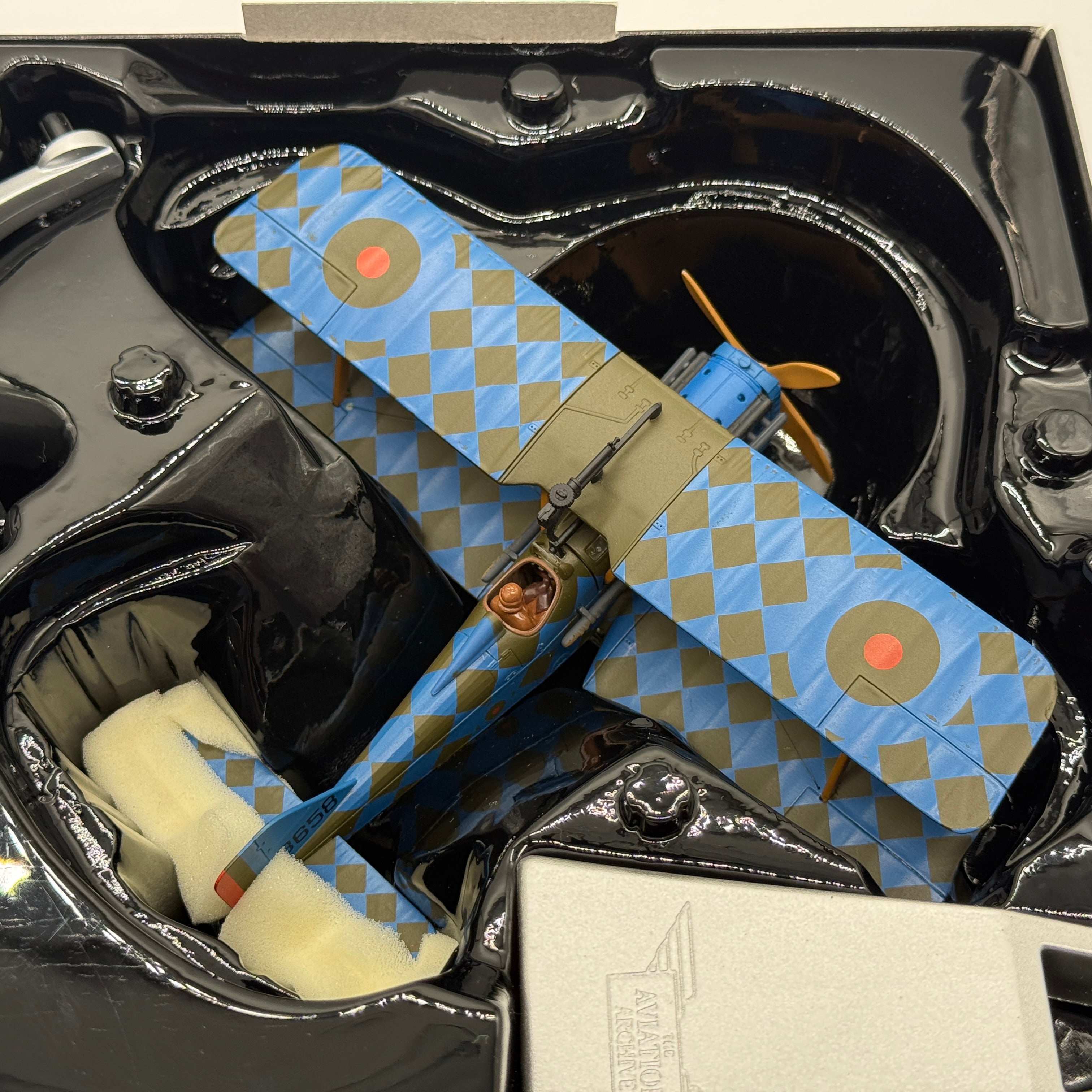 Corgi AA37701 1:48 Royal Aircraft Factory S.E.5a RFC No.61 Sqn B658 C.A. Lewis England 1918