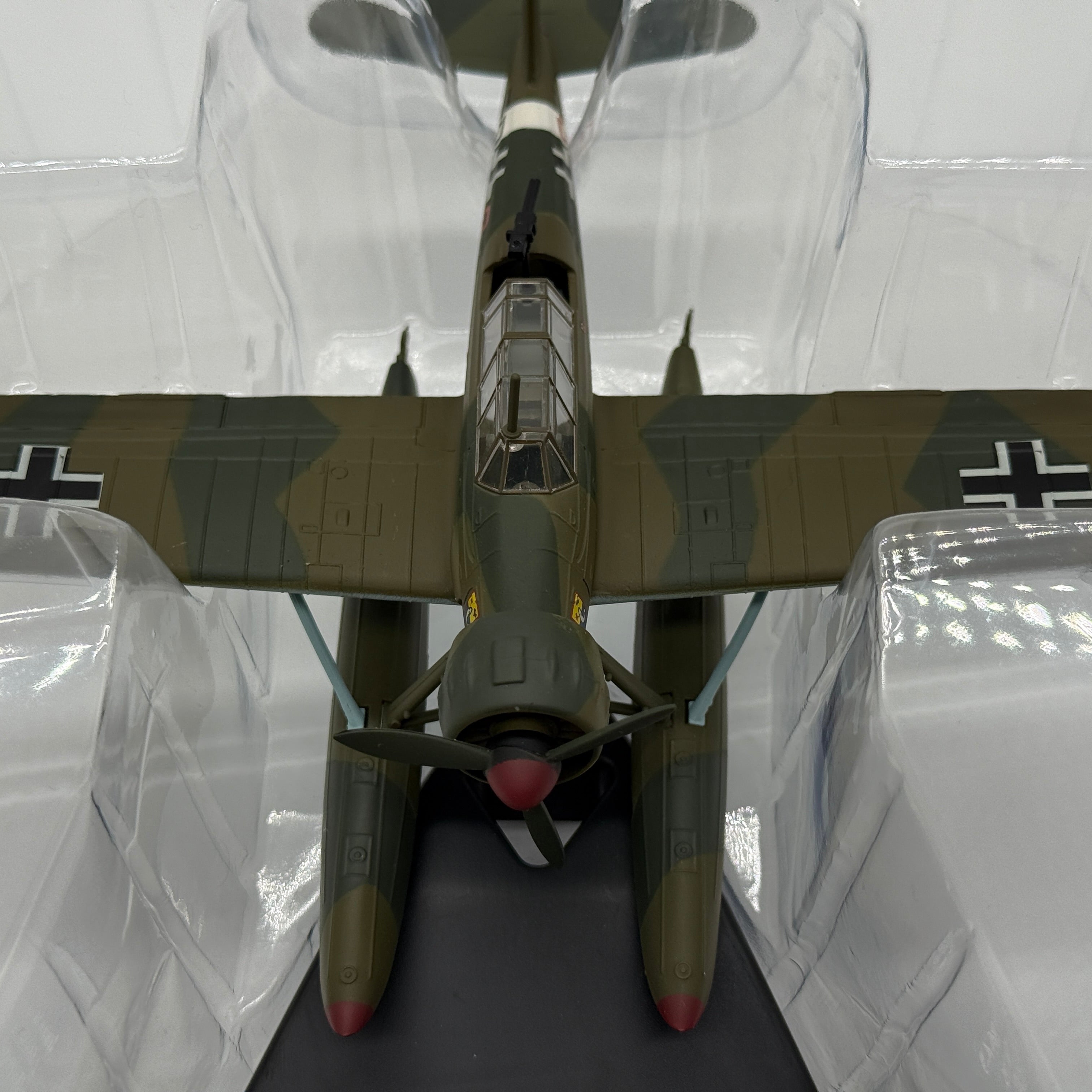 Oxford Diecast AC027 1:72 Arado Ar 196A-3 Kriegsmarine 2./SAGr.125 7R+GK