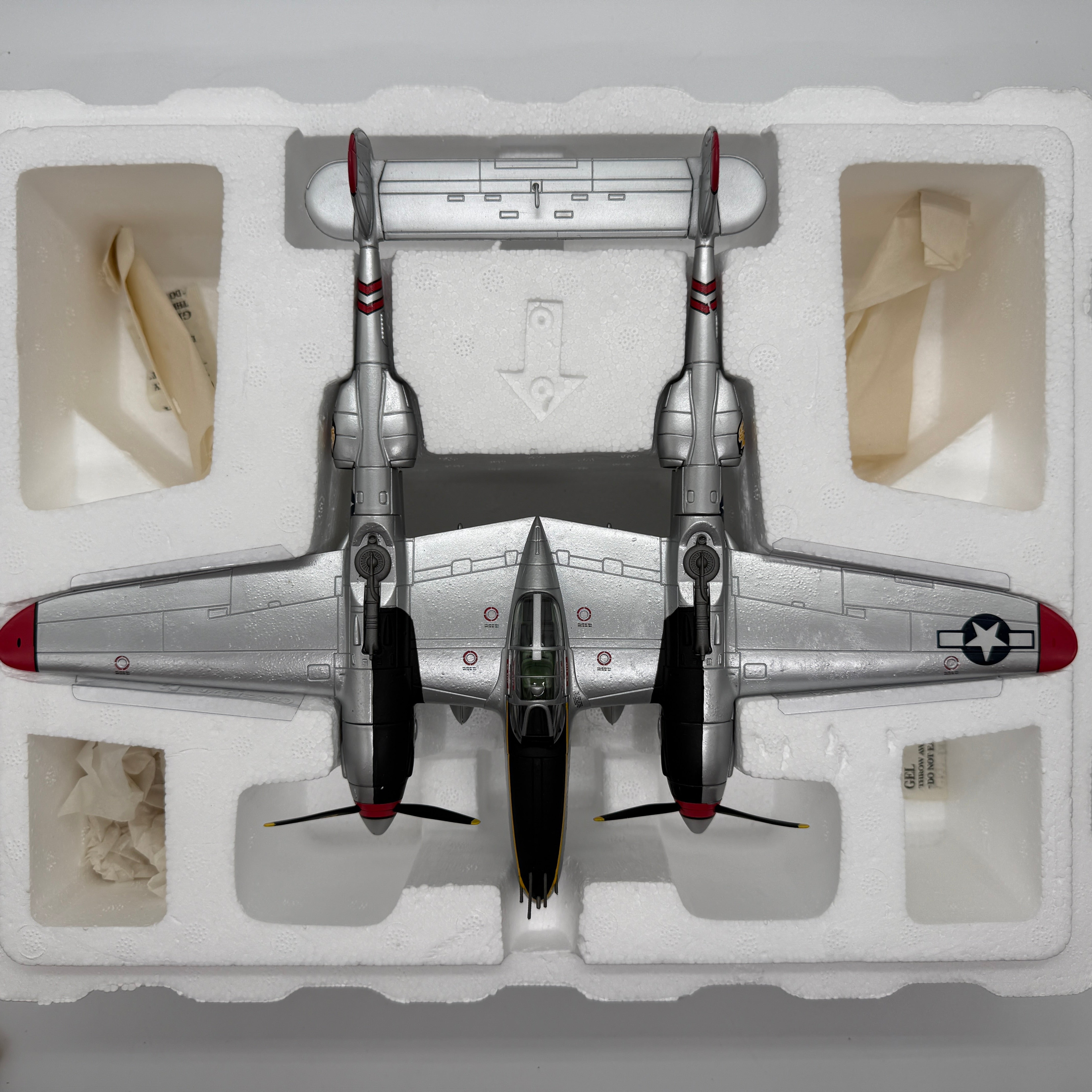 Franklin Mint ART 98113 1:48 Lockheed P-38 Lightning Pudgy V Thomas McGuire 431st FS *FLAWED*