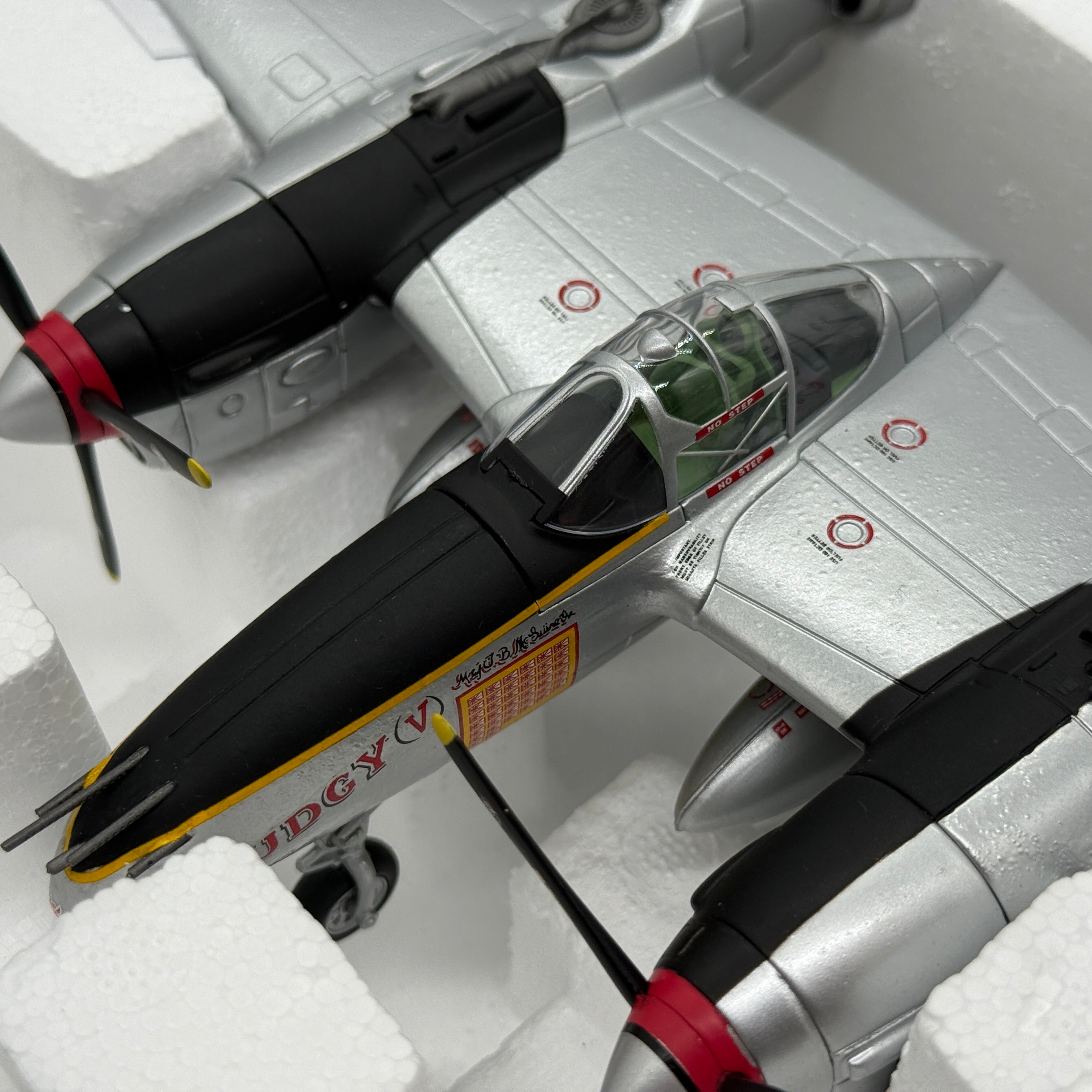 Franklin Mint ART 98113 1:48 Lockheed P-38 Lightning Pudgy V Thomas McGuire 431st FS *FLAWED*