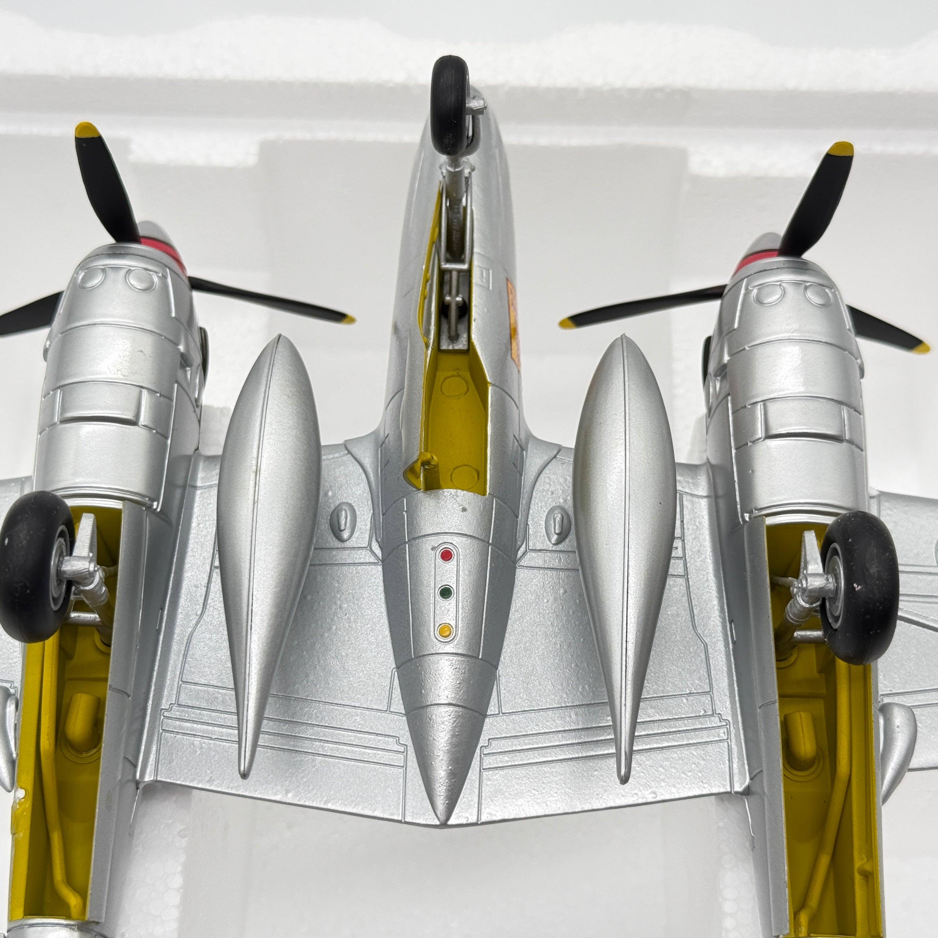Franklin Mint ART 98113 1:48 Lockheed P-38 Lightning Pudgy V Thomas McGuire 431st FS *FLAWED*