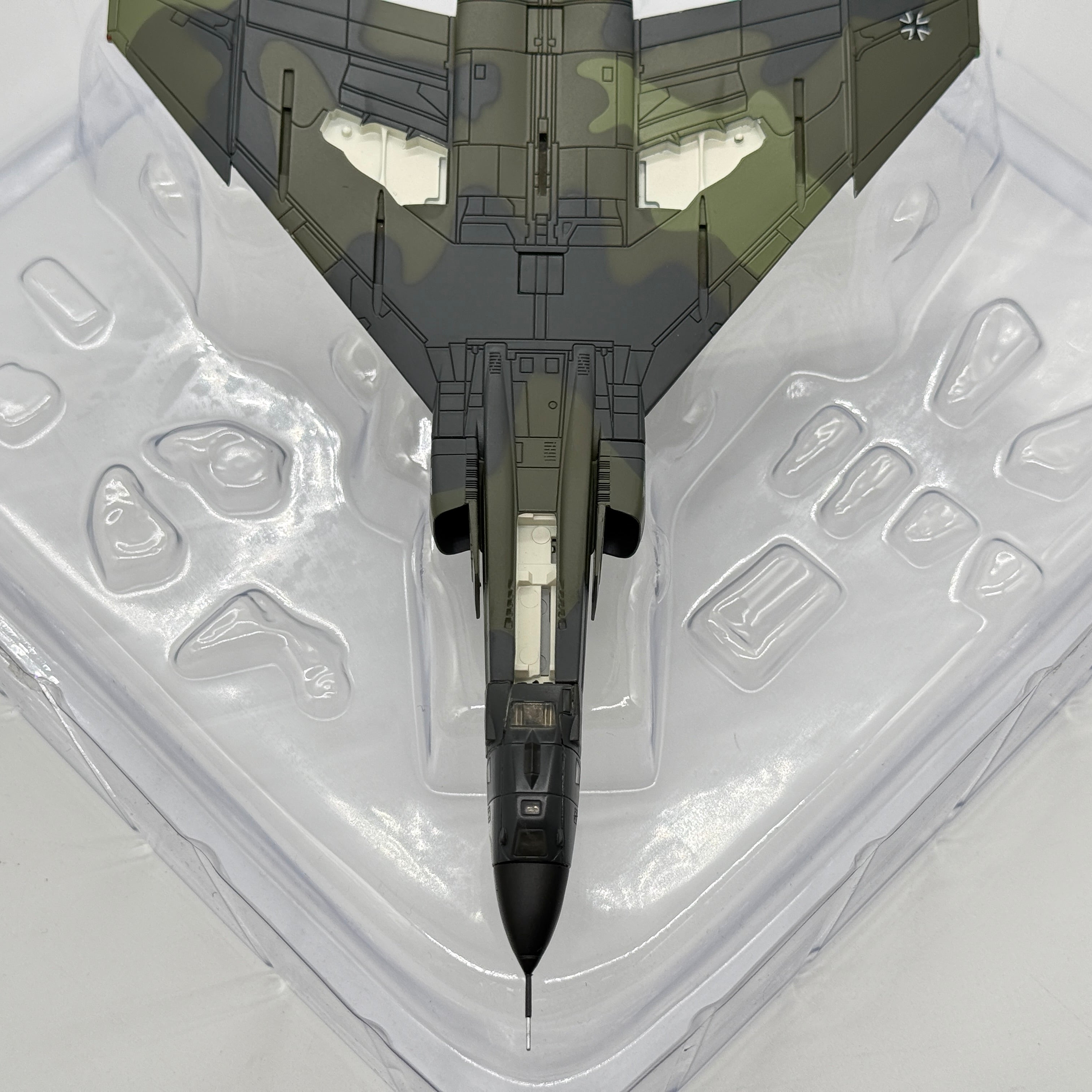 Hobby Master HA19050 1:72 McDonnell Douglas RF-4E Phantom II Luftwaffe AufklG 52 35+67 Leck AB Germany 1992