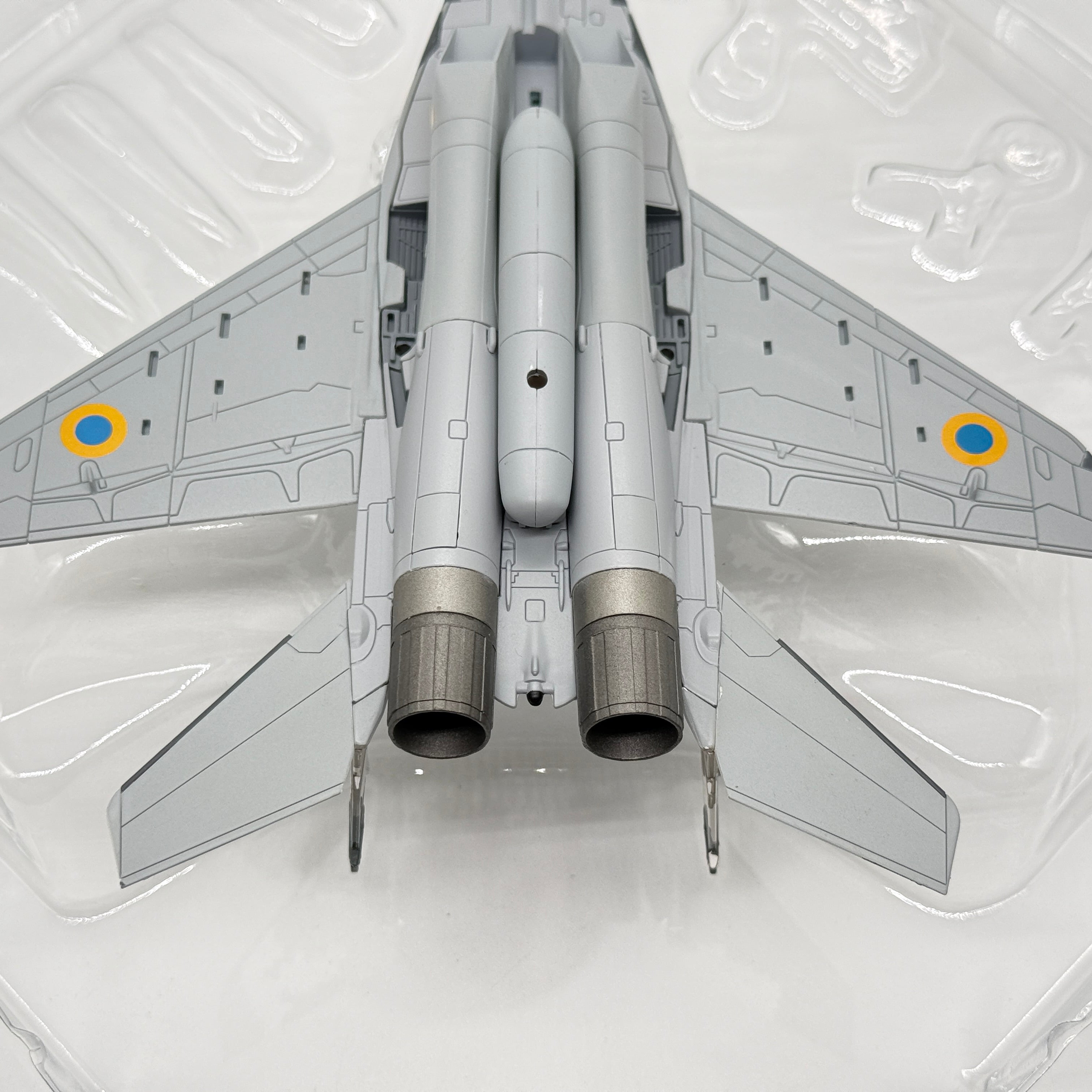 Hobby Master HA6518 1:72 Mikoyan MiG-29MU1 Fulcrum-C Ukrainian Air Force Yellow 57 Digital Camouflage 2014