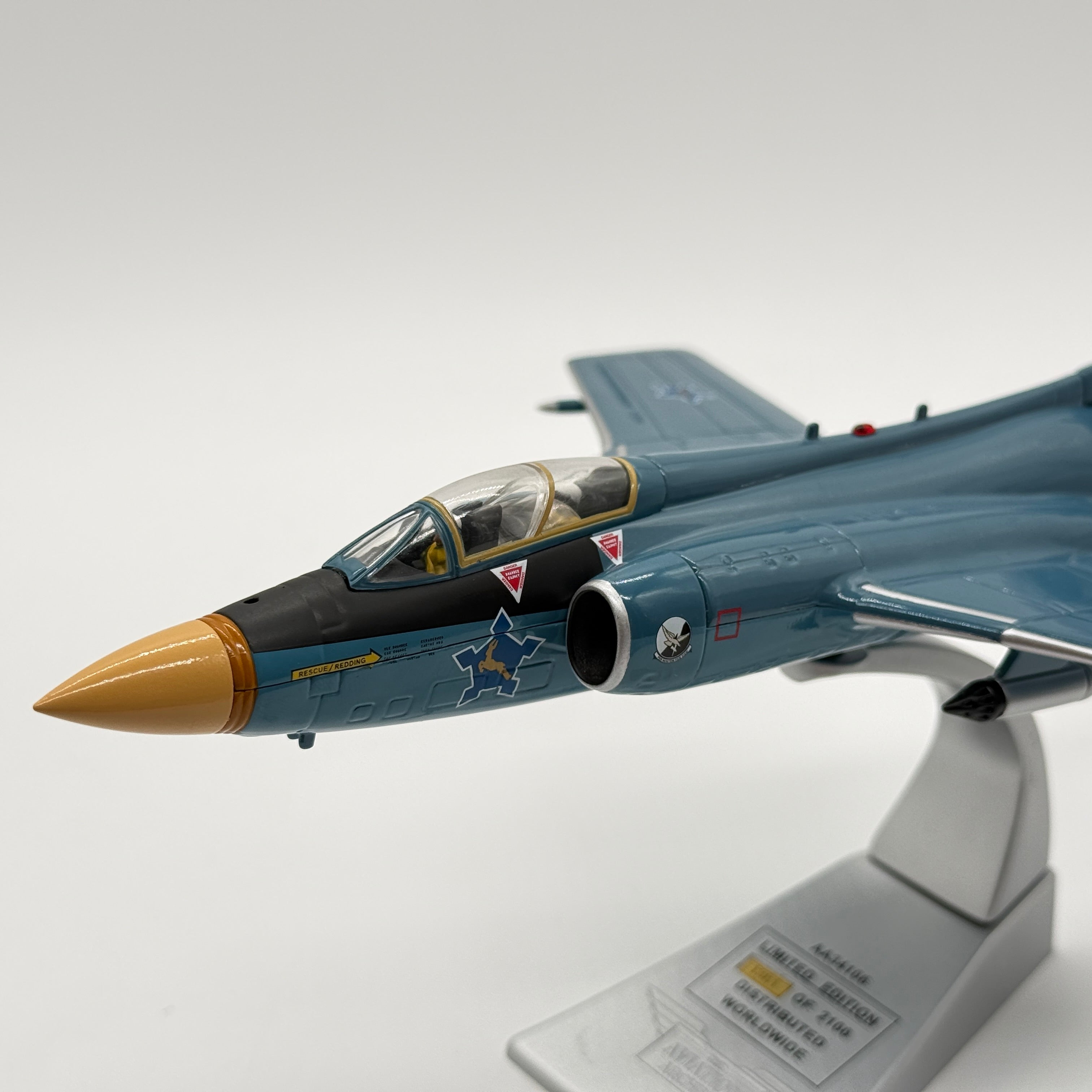 Corgi AA34106 1:72 Blackburn Buccaneer S.Mk 50 SAAF No.24 Sqn Waterkloof South Africa 1970