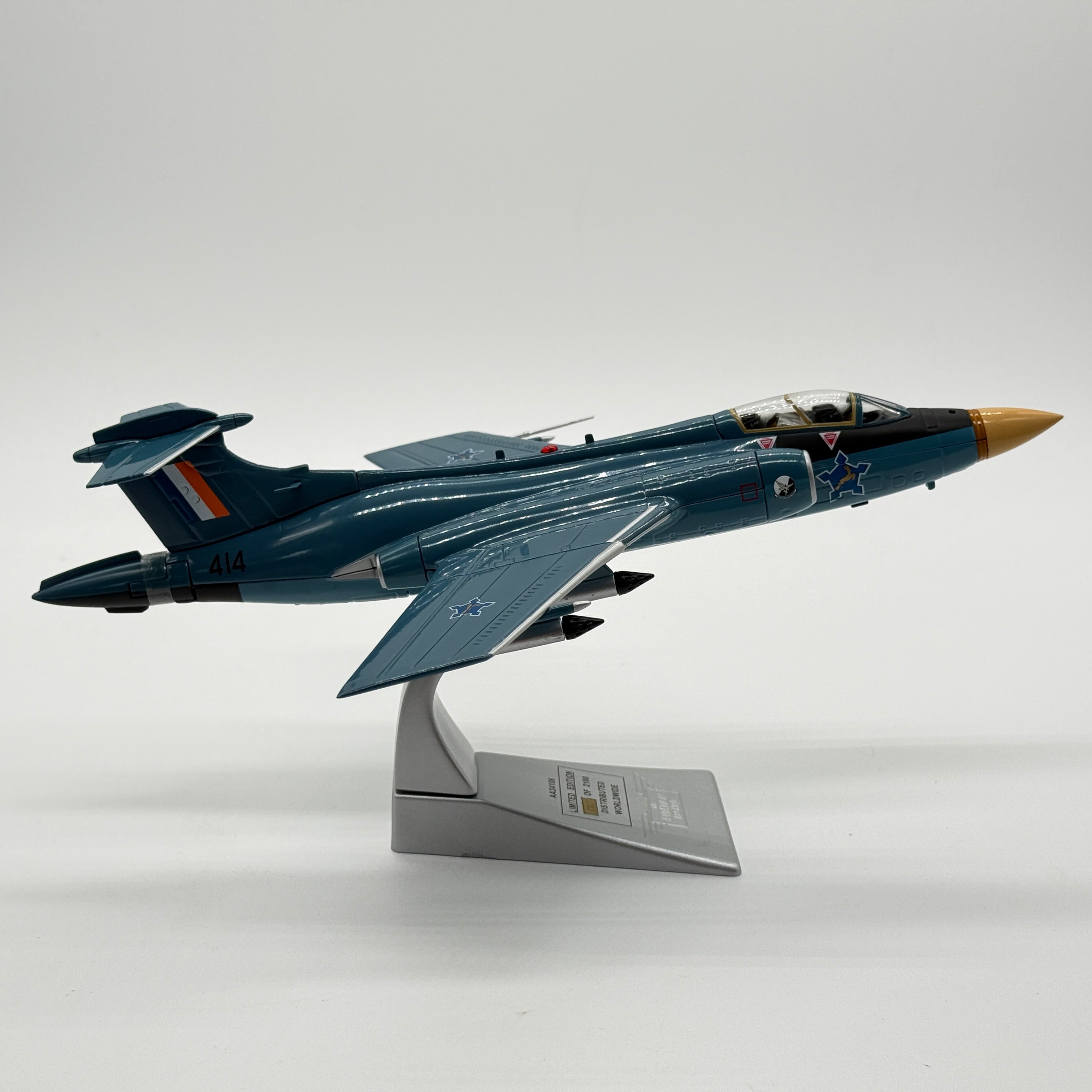 Corgi AA34106 1:72 Blackburn Buccaneer S.Mk 50 SAAF No.24 Sqn Waterkloof South Africa 1970
