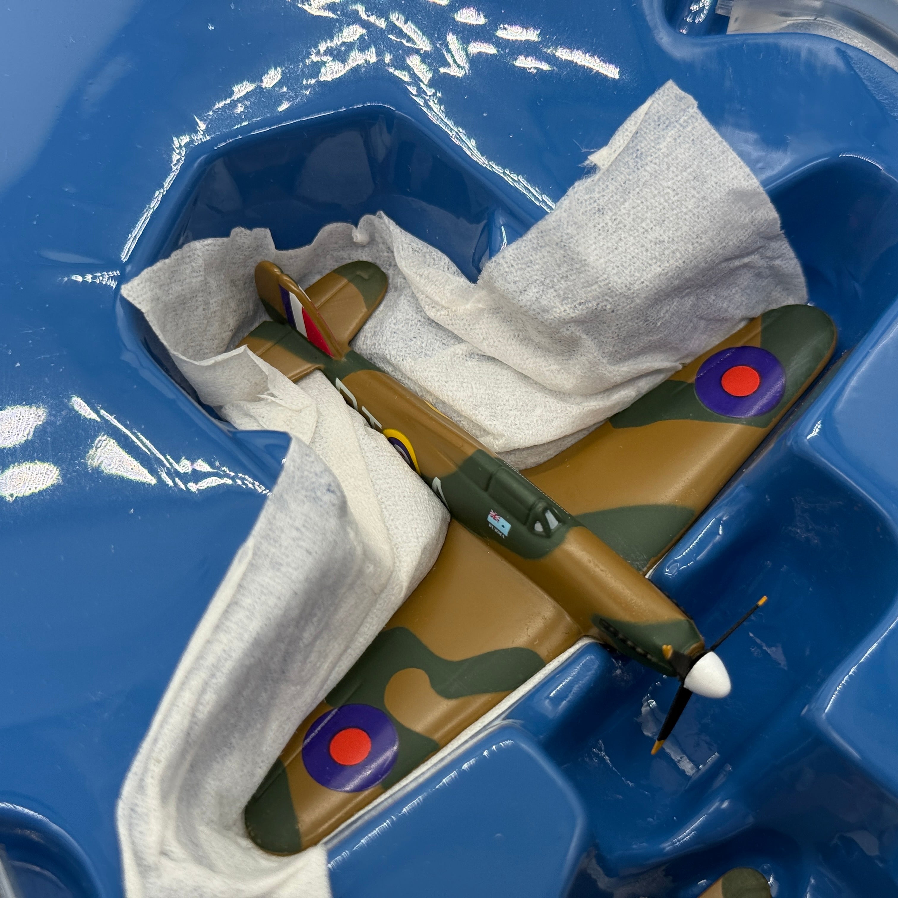 Corgi 49507 1:144 Battle of Britain Commemorative Set Spitfire P7966 Douglas Bader and Hurricane V6555 Stanford Tuck