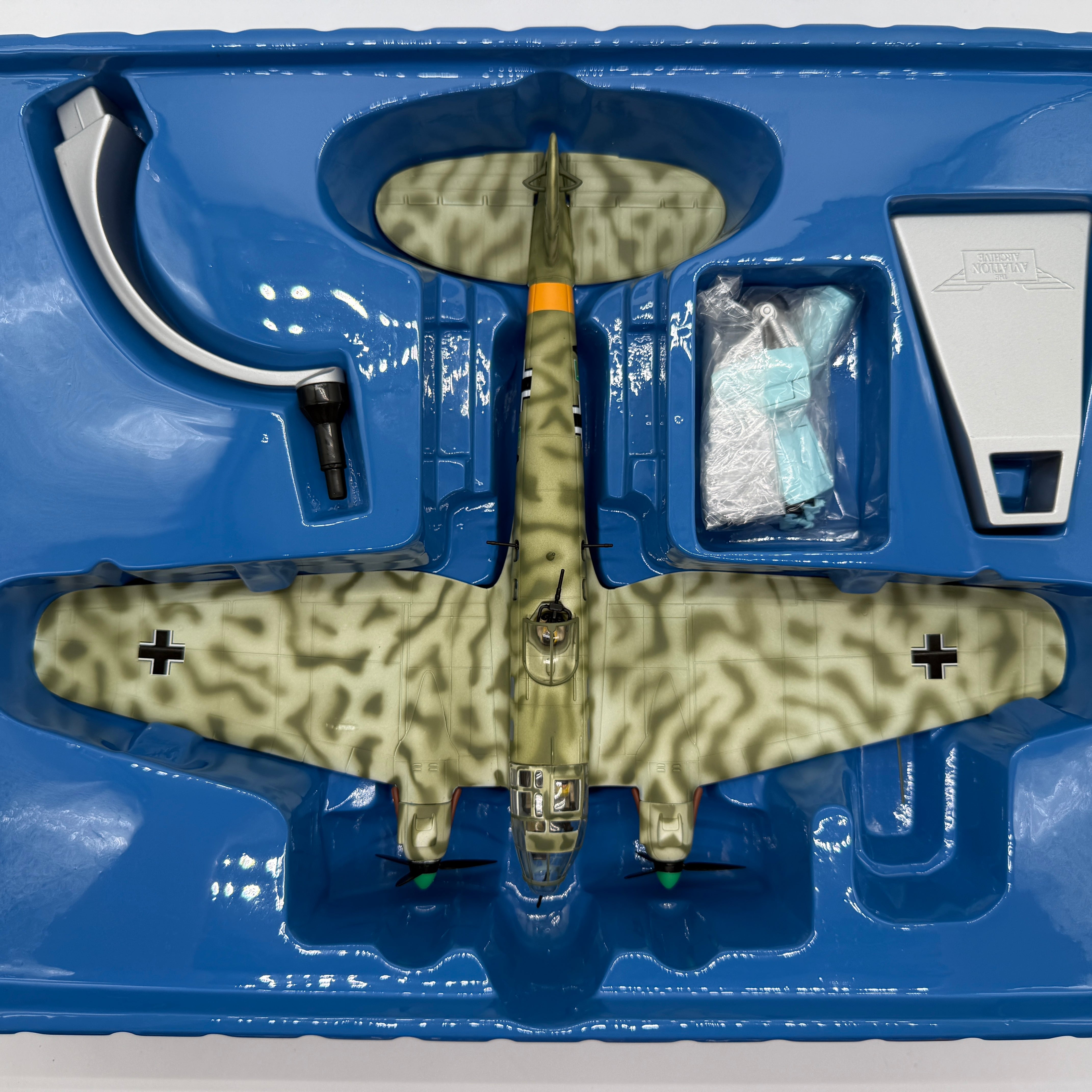 Corgi AA33702 1:72 Heinkel He 111H-6 Luftwaffe 7A+FA Gefechtsverband Kuhlmey Immola Finland July 1944