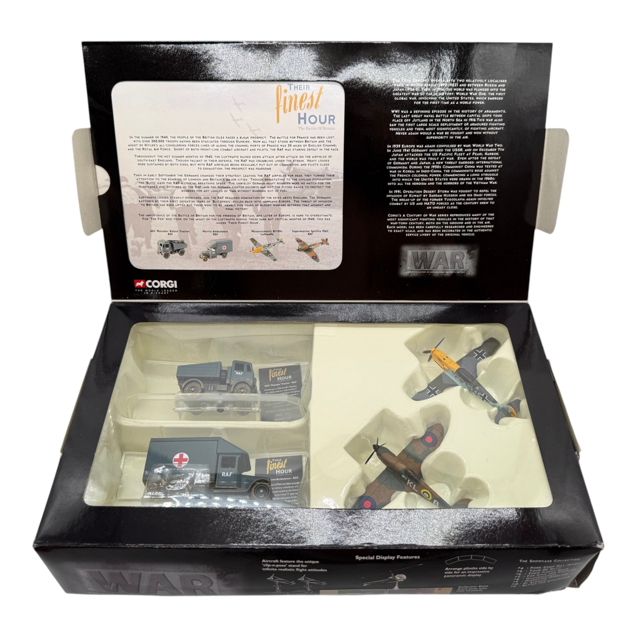Corgi CS90025 Their Finest Hour Battle of Britain Spitfire Bf 109 AEC Matador Morris Ambulance 4-Piece Set