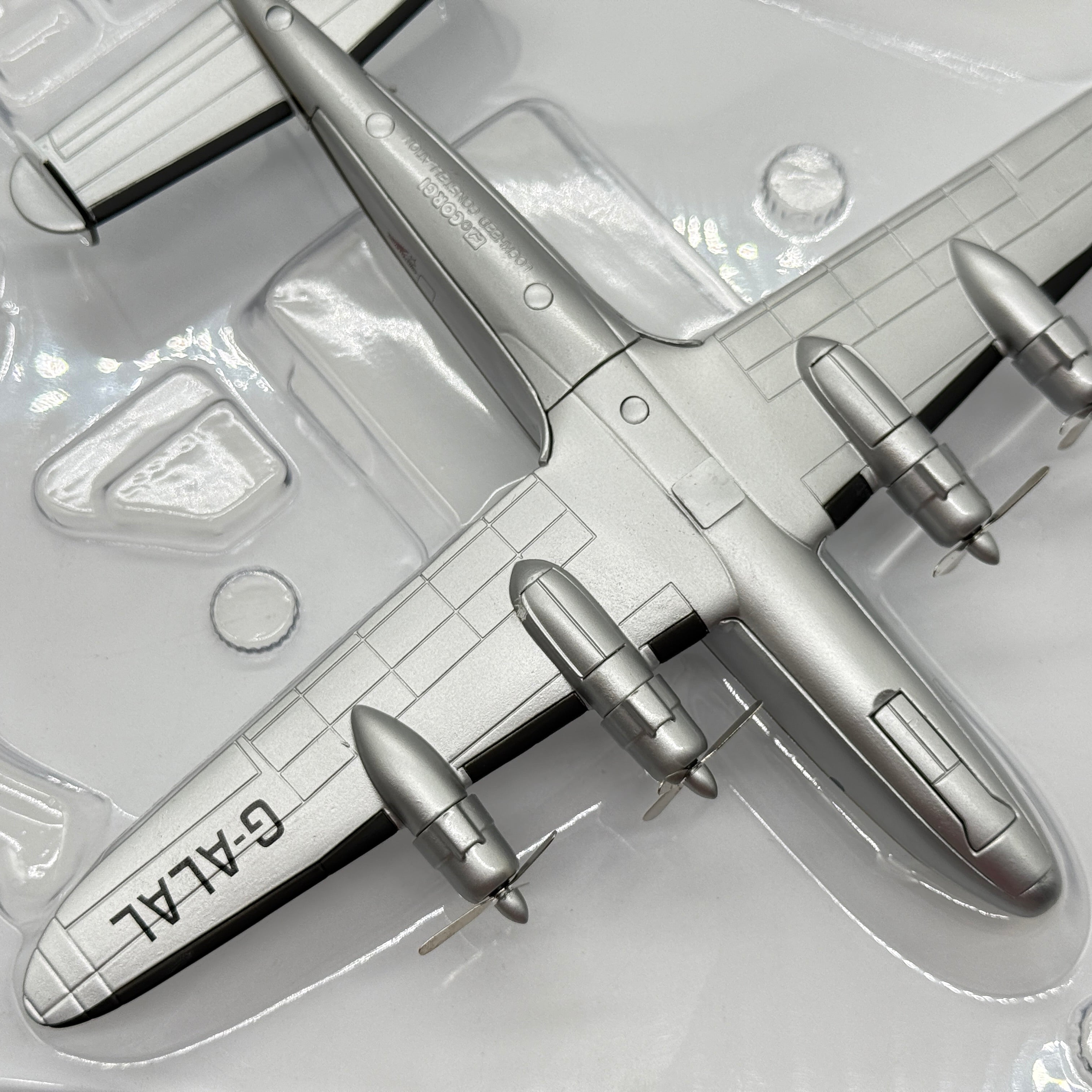 Corgi AA30401 1:144 Lockheed L-749 Constellation BOAC G-ALAL Banbury