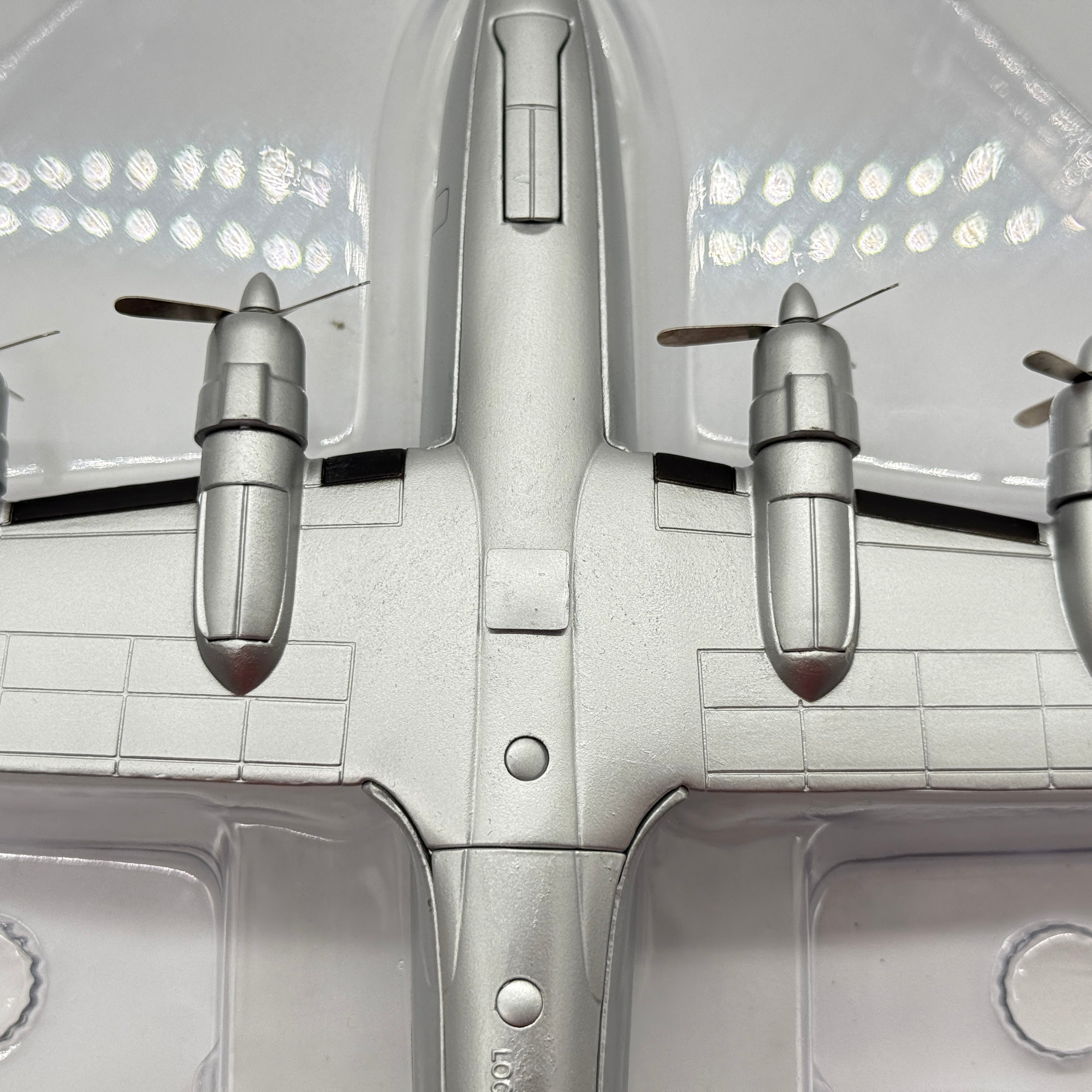 Corgi AA30401 1:144 Lockheed L-749 Constellation BOAC G-ALAL Banbury