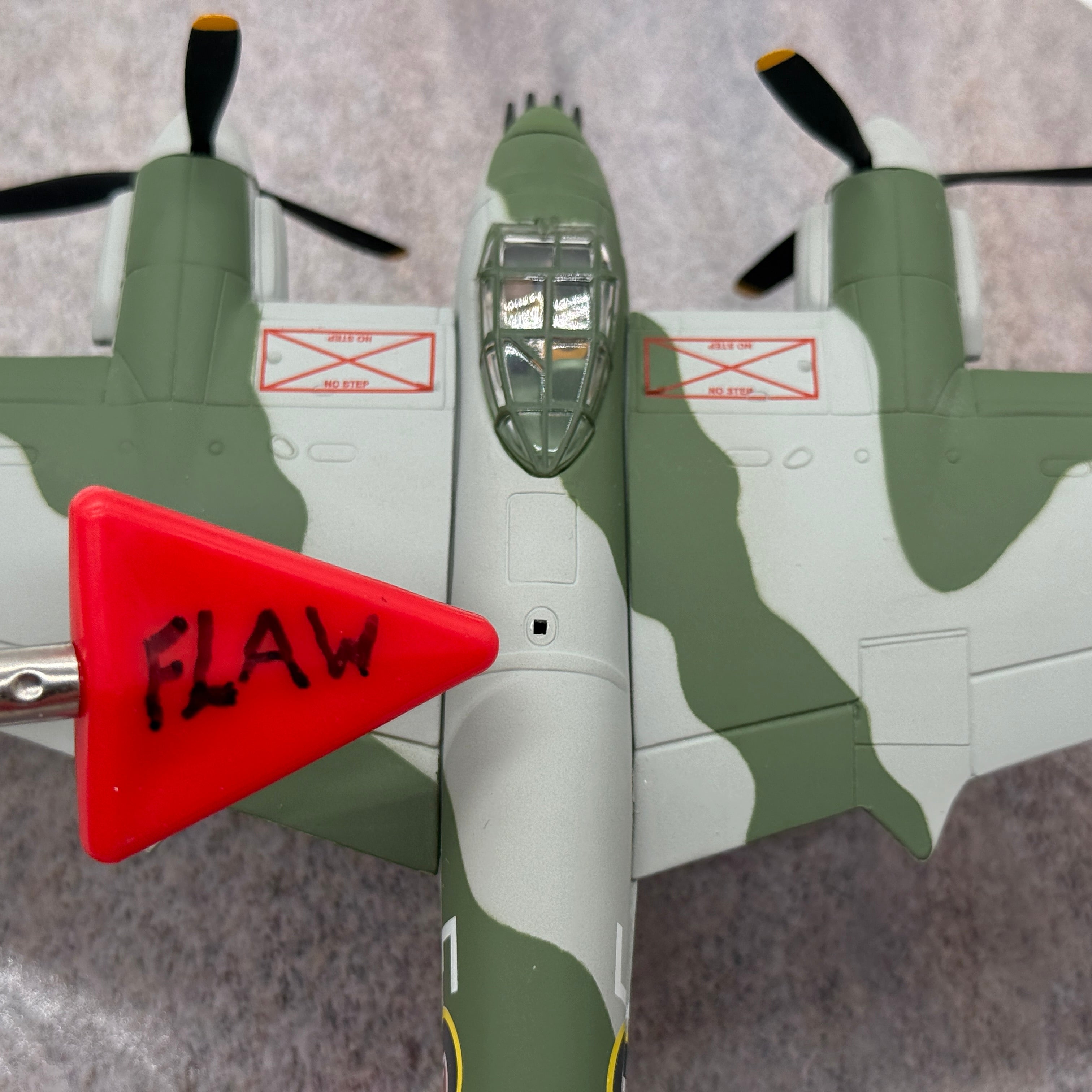Corgi AA32810 1:72 de Havilland Mosquito FB.VI HX922 EG-F Percy Pickard Operation Jericho Amiens 1944