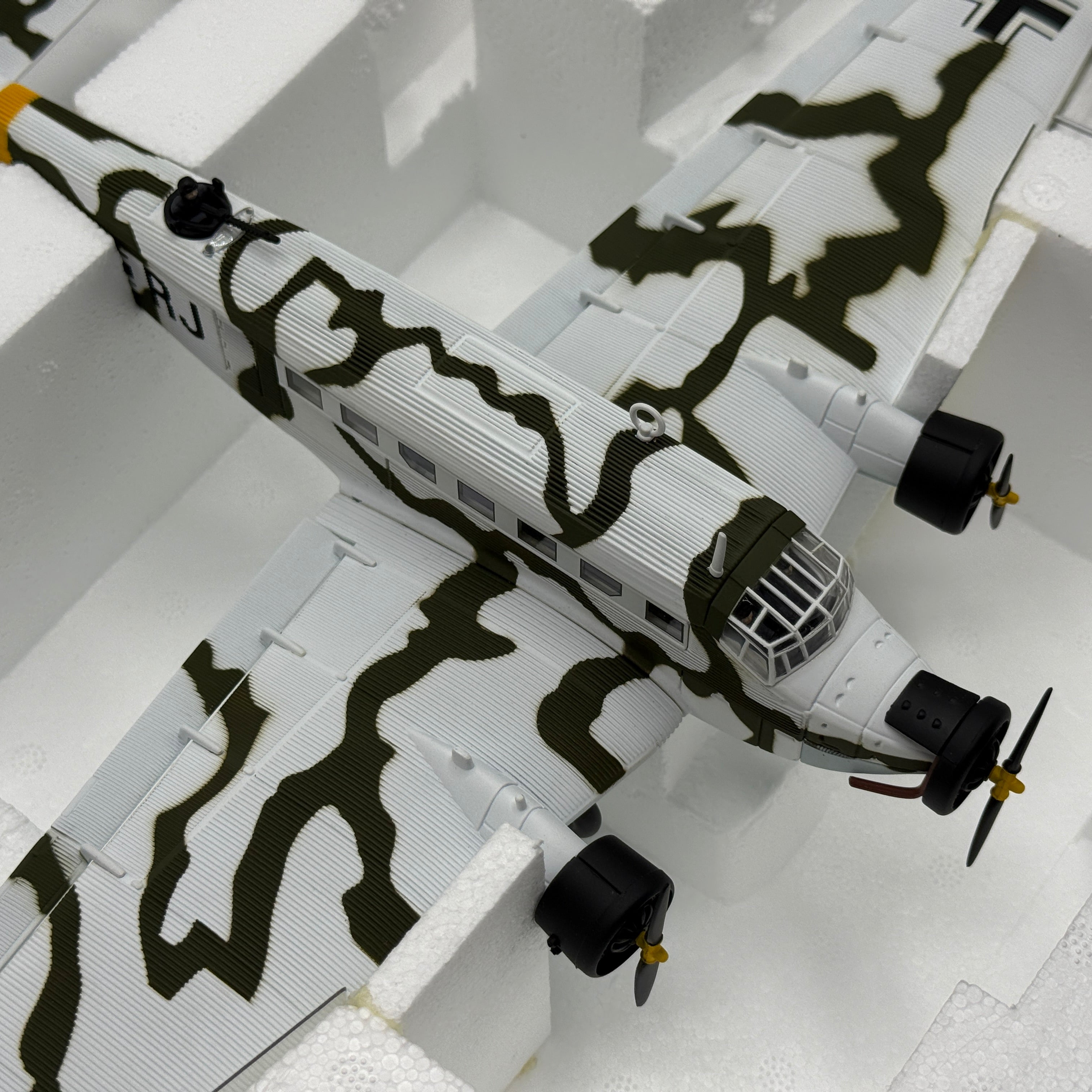 Corgi AA36904 1:72 Junkers Ju 52/3m RJ+NP C-Schulen Thorn Eastern Front December 1941