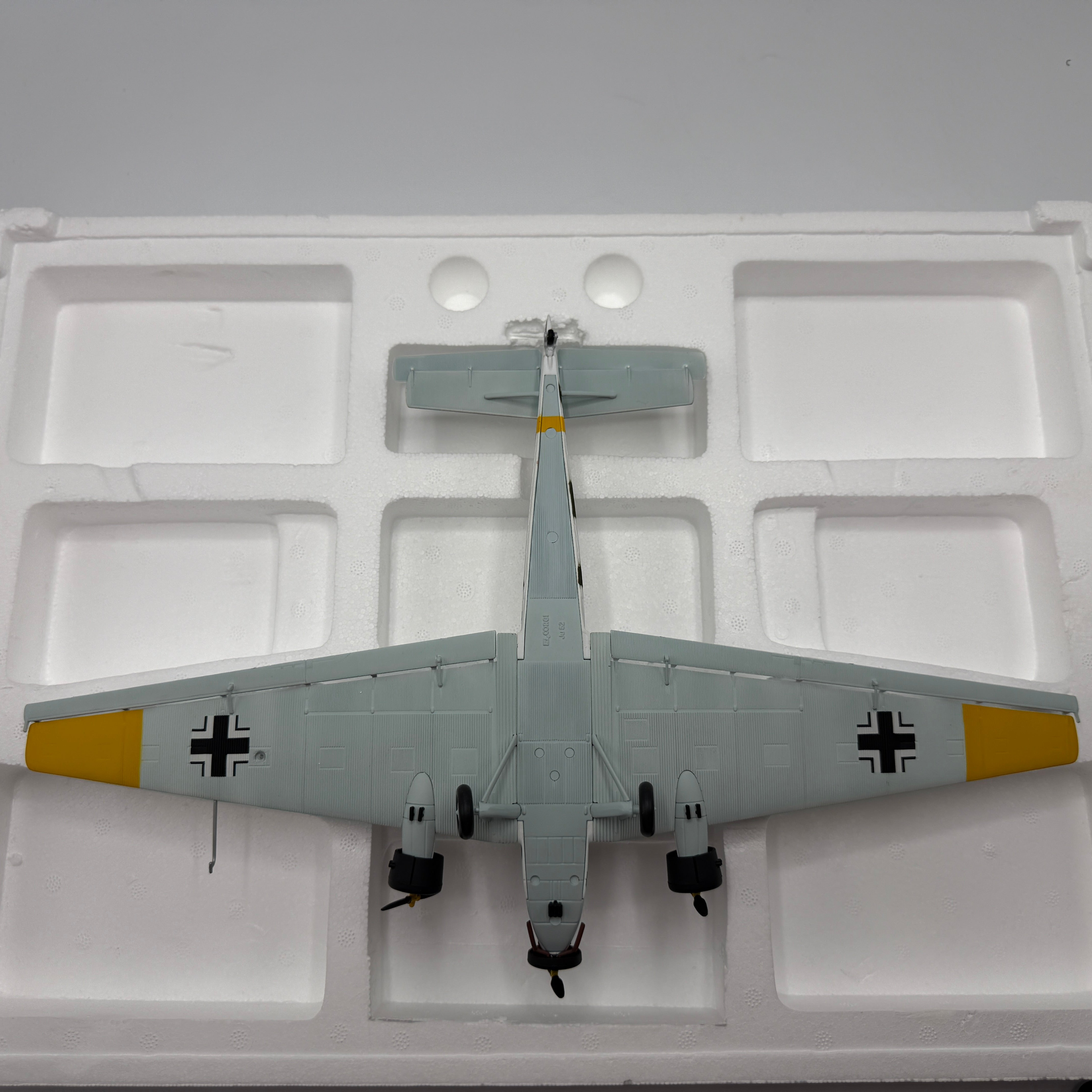 Corgi AA36904 1:72 Junkers Ju 52/3m RJ+NP C-Schulen Thorn Eastern Front December 1941