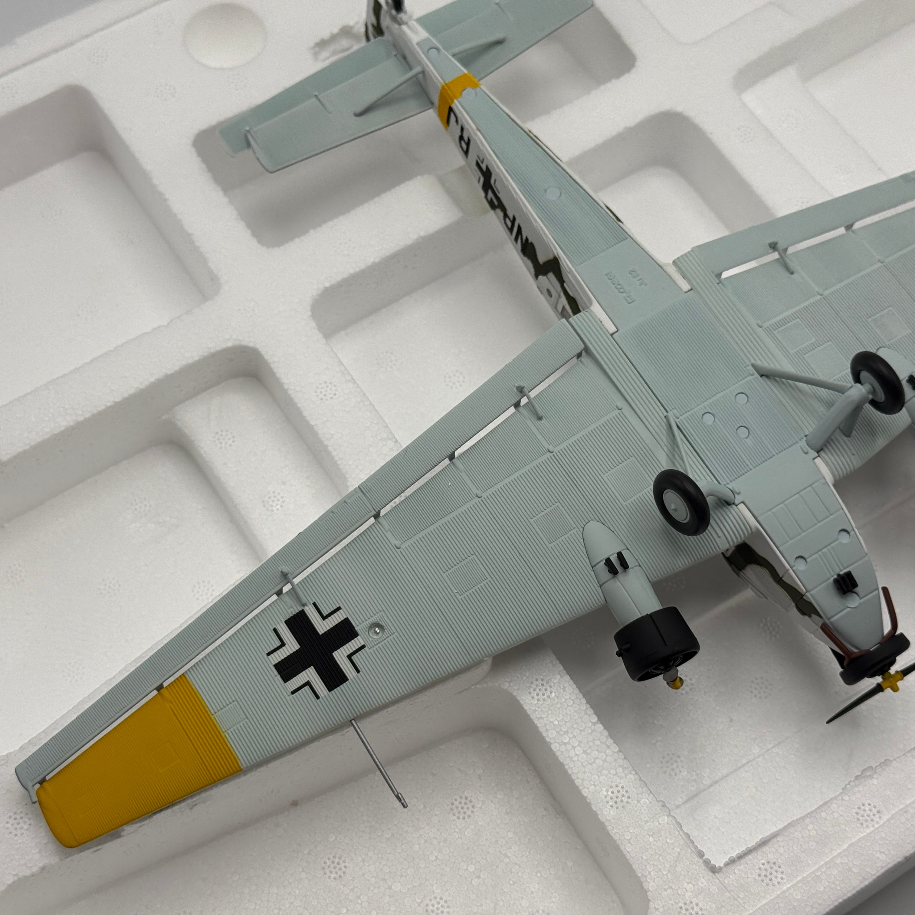 Corgi AA36904 1:72 Junkers Ju 52/3m RJ+NP C-Schulen Thorn Eastern Front December 1941