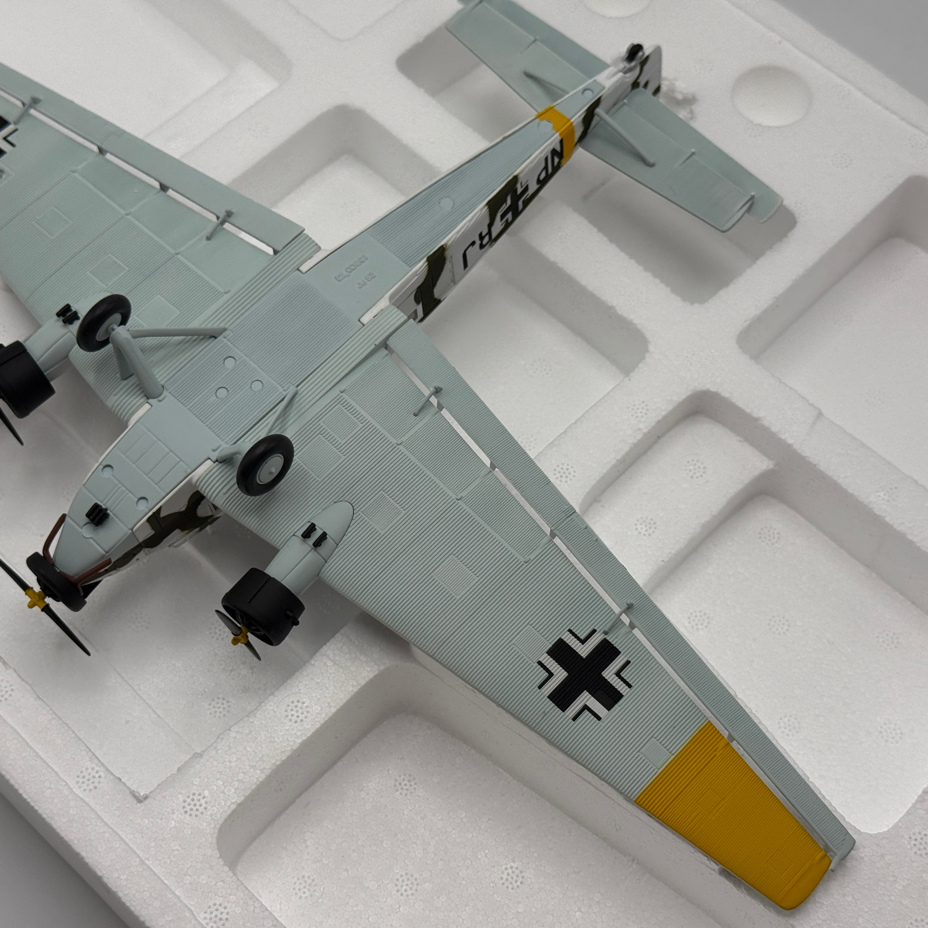 Corgi AA36904 1:72 Junkers Ju 52/3m RJ+NP C-Schulen Thorn Eastern Front December 1941