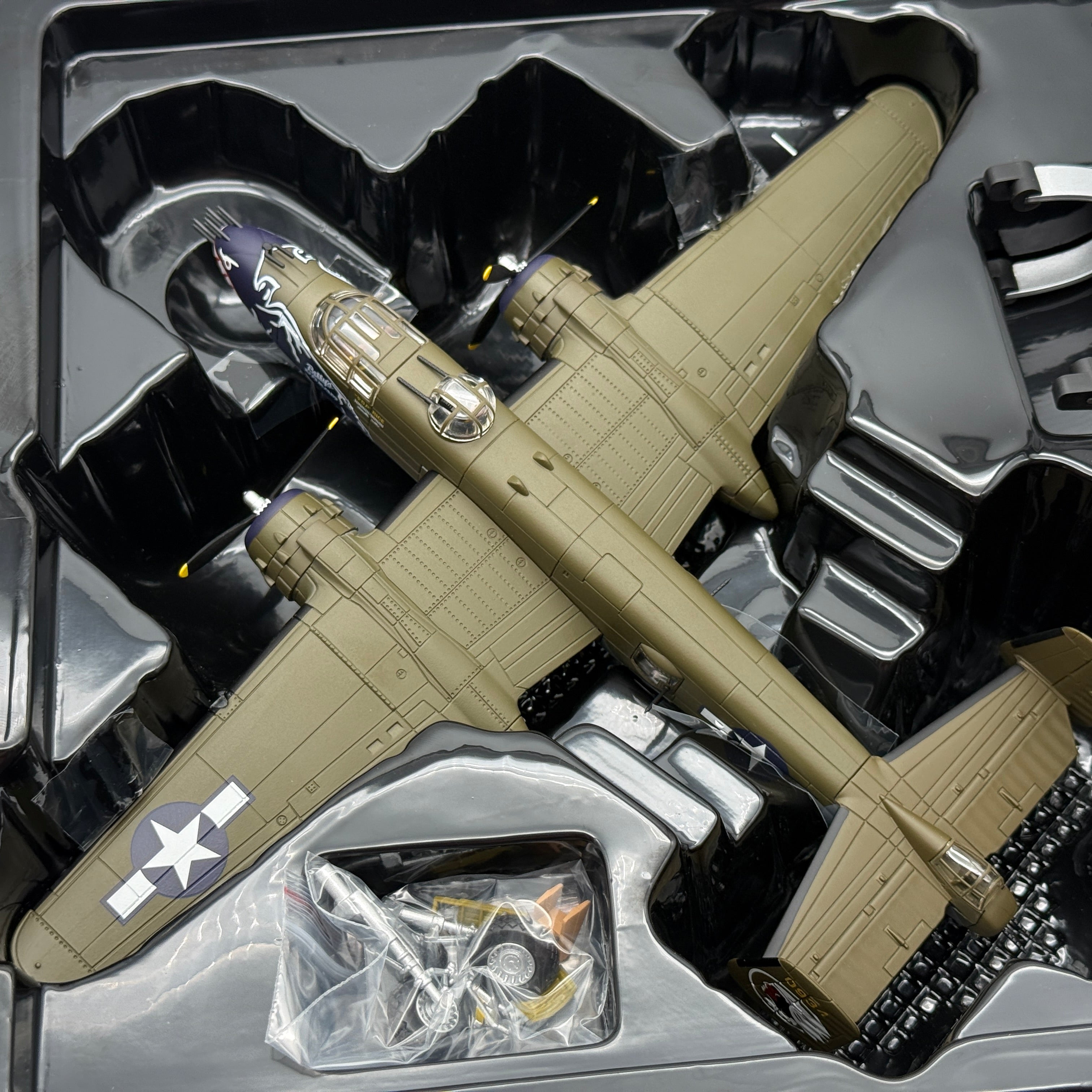 Corgi AA35314 1:72 North American B-25J Mitchell 44-30934 Betty's Dream 499th BS 345th BG Ie Shima Okinawa 1945