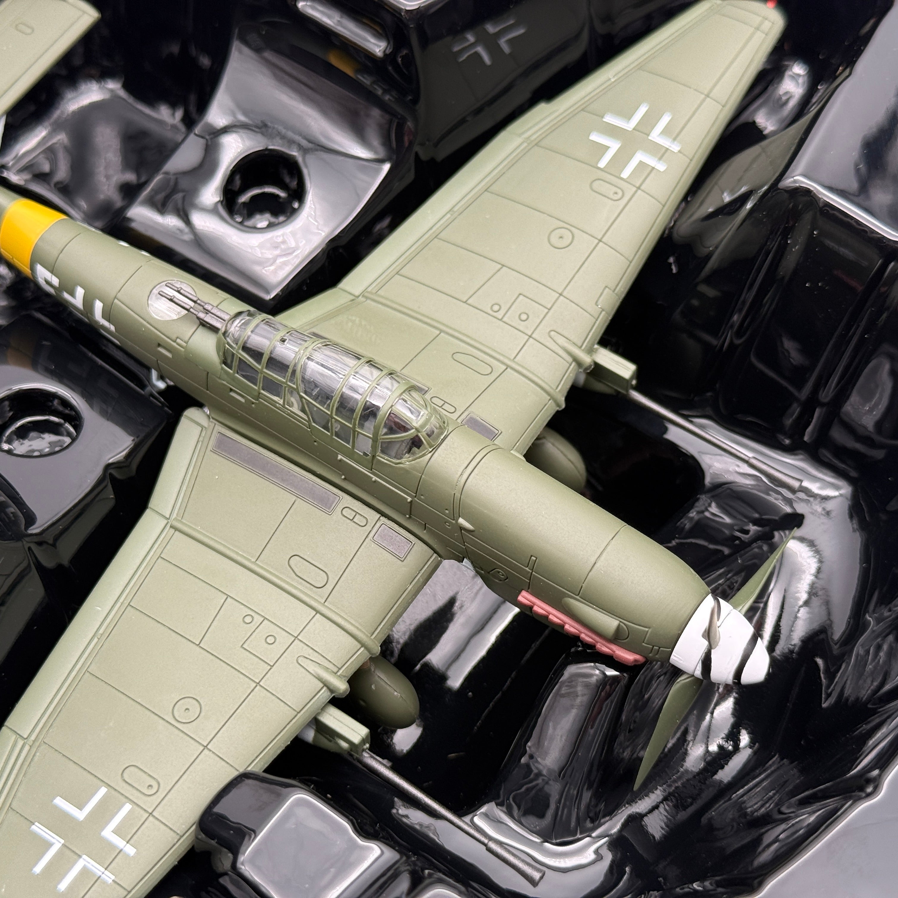 Corgi PR99407 1:72 Junkers Ju 87G-1 Stuka Luftwaffe Anti-Tank Section Briansk USSR April 1943