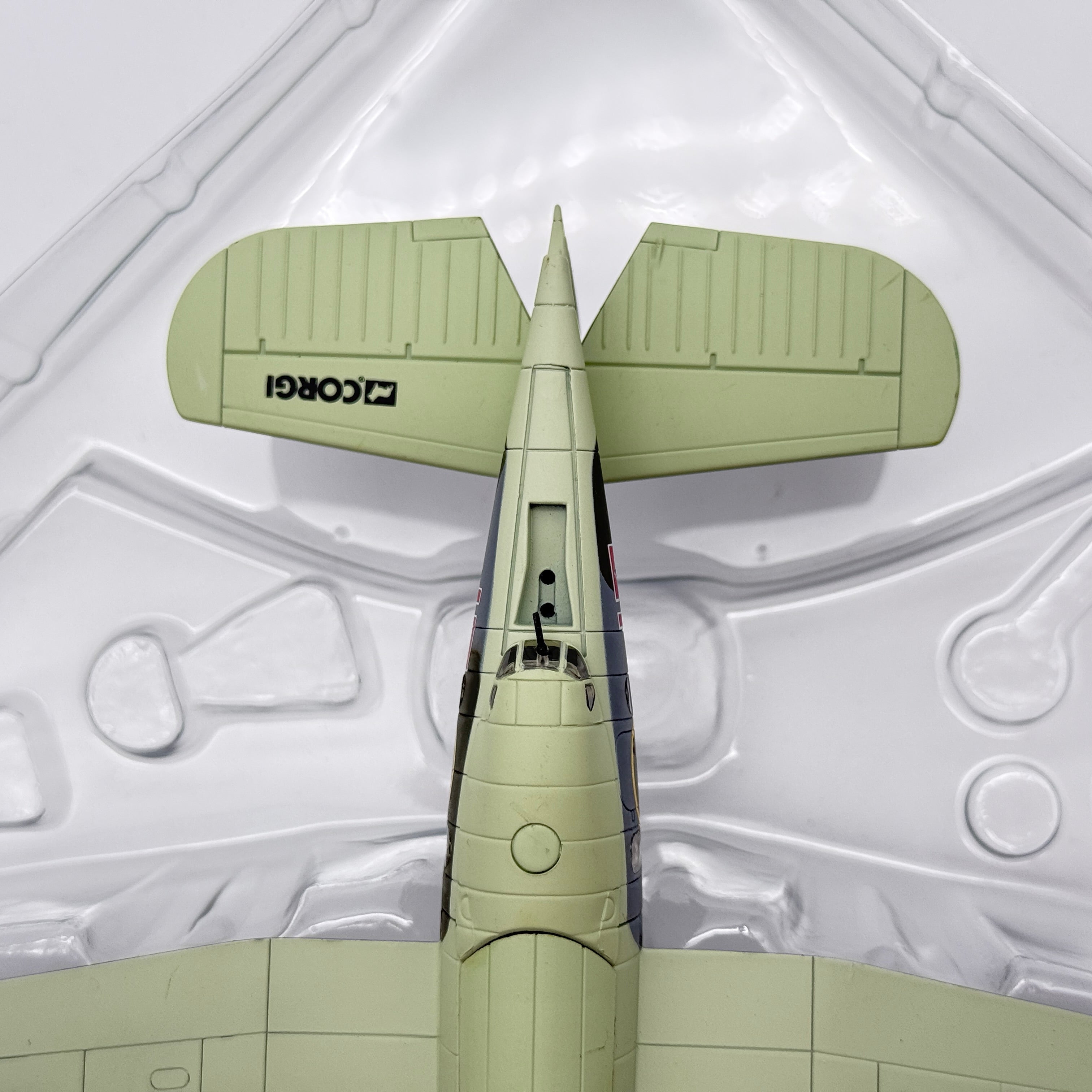 Corgi PR99415 1:72 Grumman Avenger Mk I JZ159 2F 852 NAS FAA HMS Nabob 1944
