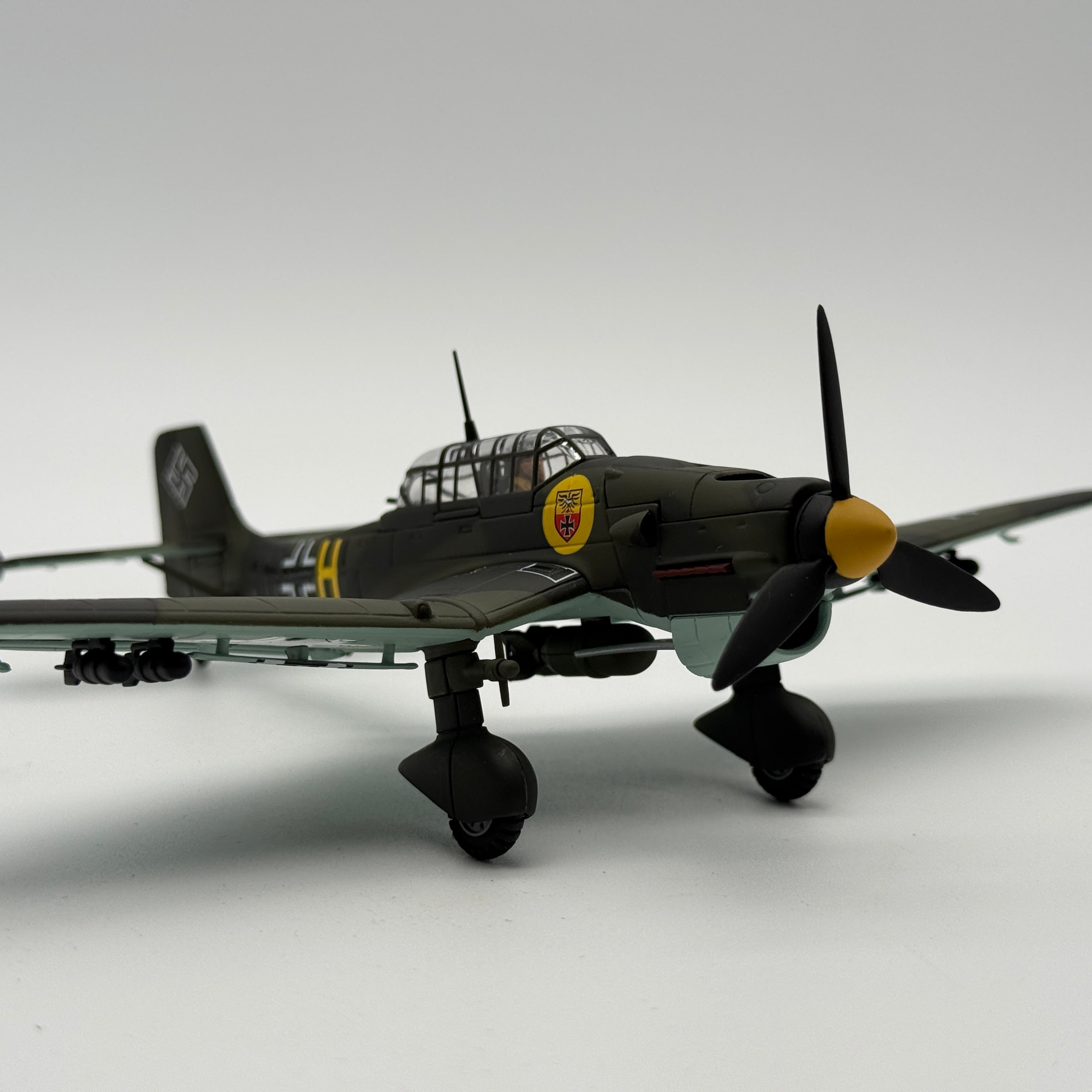 Corgi AA32501 1:72 Junkers Ju 87B-2 Stuka T6+HL 3./StG 2 Immelmann St Malo France August 1940