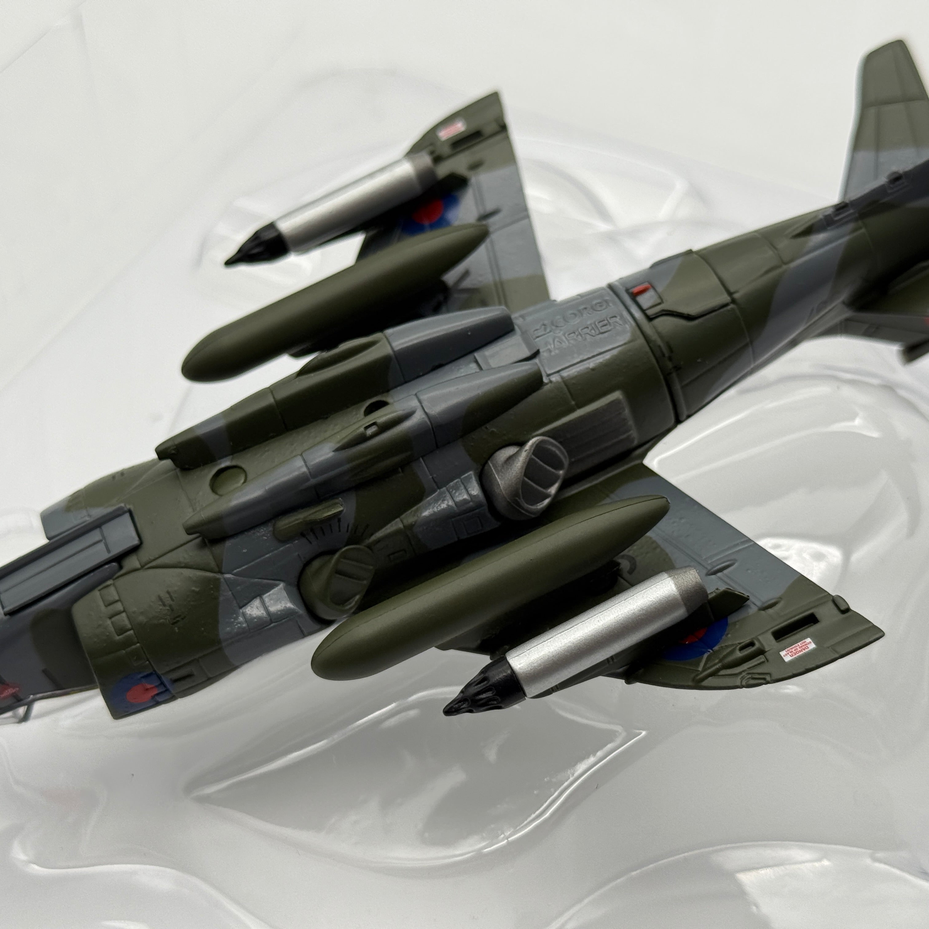 Corgi AA32401 1:72 BAe Harrier GR.3 XZ997 32 RAF No.1(F) Squadron Falklands 1982