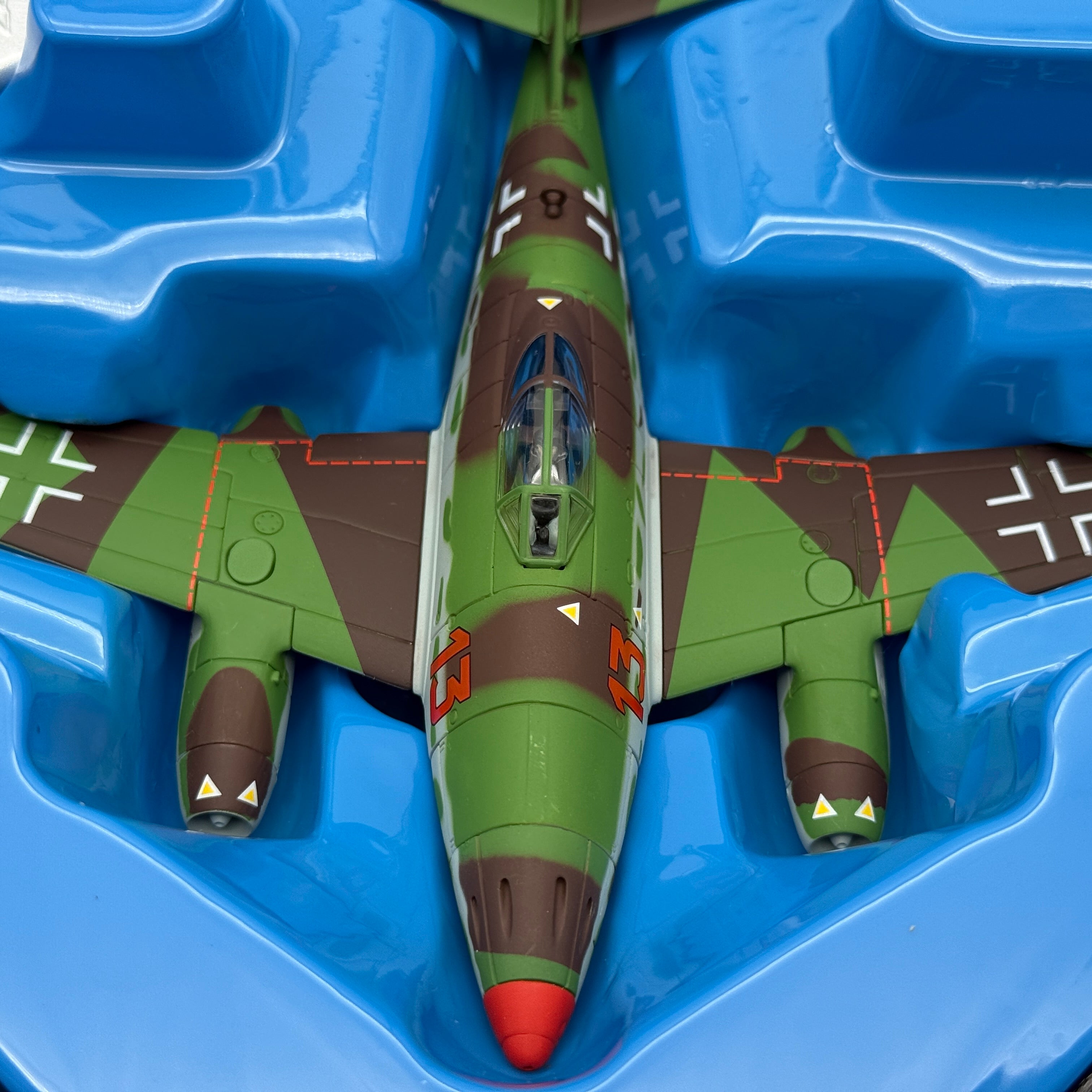 Corgi AA35703 1:72 Messerschmitt Me 262A-1a Red 13 Heinz Bär III./EJG 2 Lechfeld Germany 1945