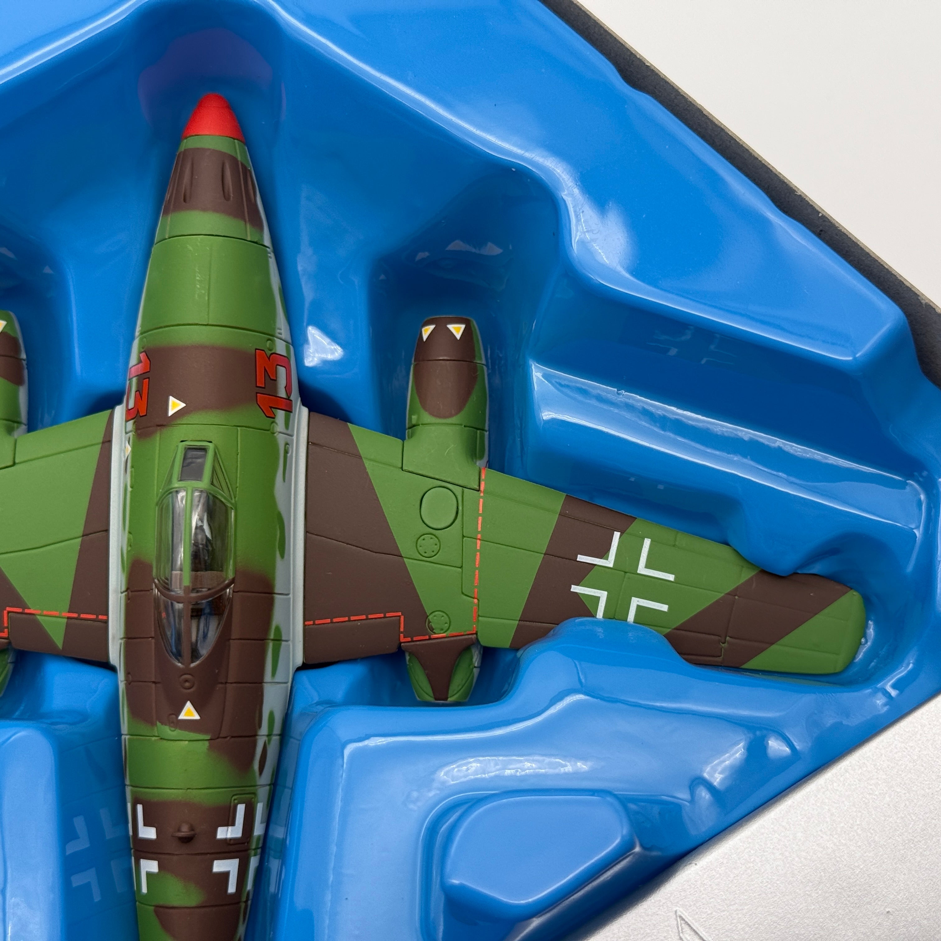 Corgi AA35703 1:72 Messerschmitt Me 262A-1a Red 13 Heinz Bär III./EJG 2 Lechfeld Germany 1945