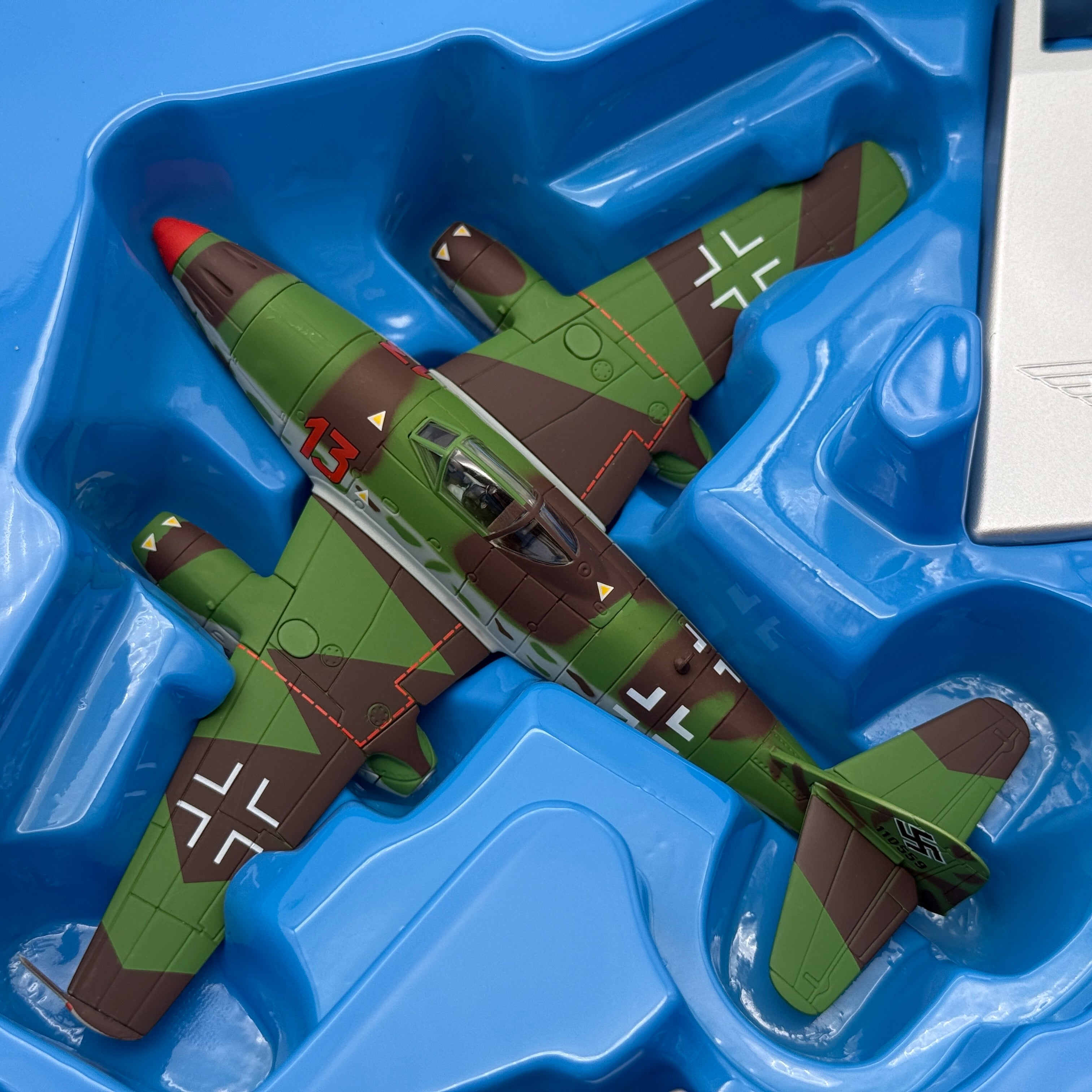 Corgi AA35703 1:72 Messerschmitt Me 262A-1a Red 13 Heinz Bär III./EJG 2 Lechfeld Germany 1945
