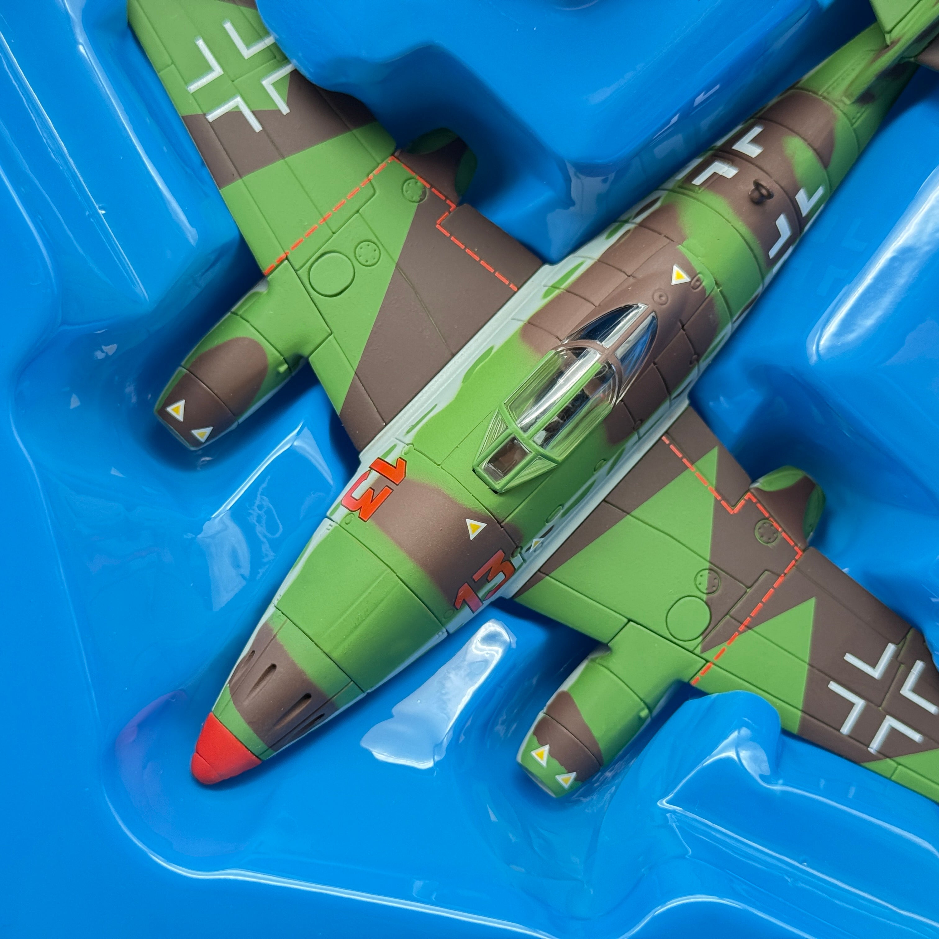 Corgi AA35703 1:72 Messerschmitt Me 262A-1a Red 13 Heinz Bär III./EJG 2 Lechfeld Germany 1945