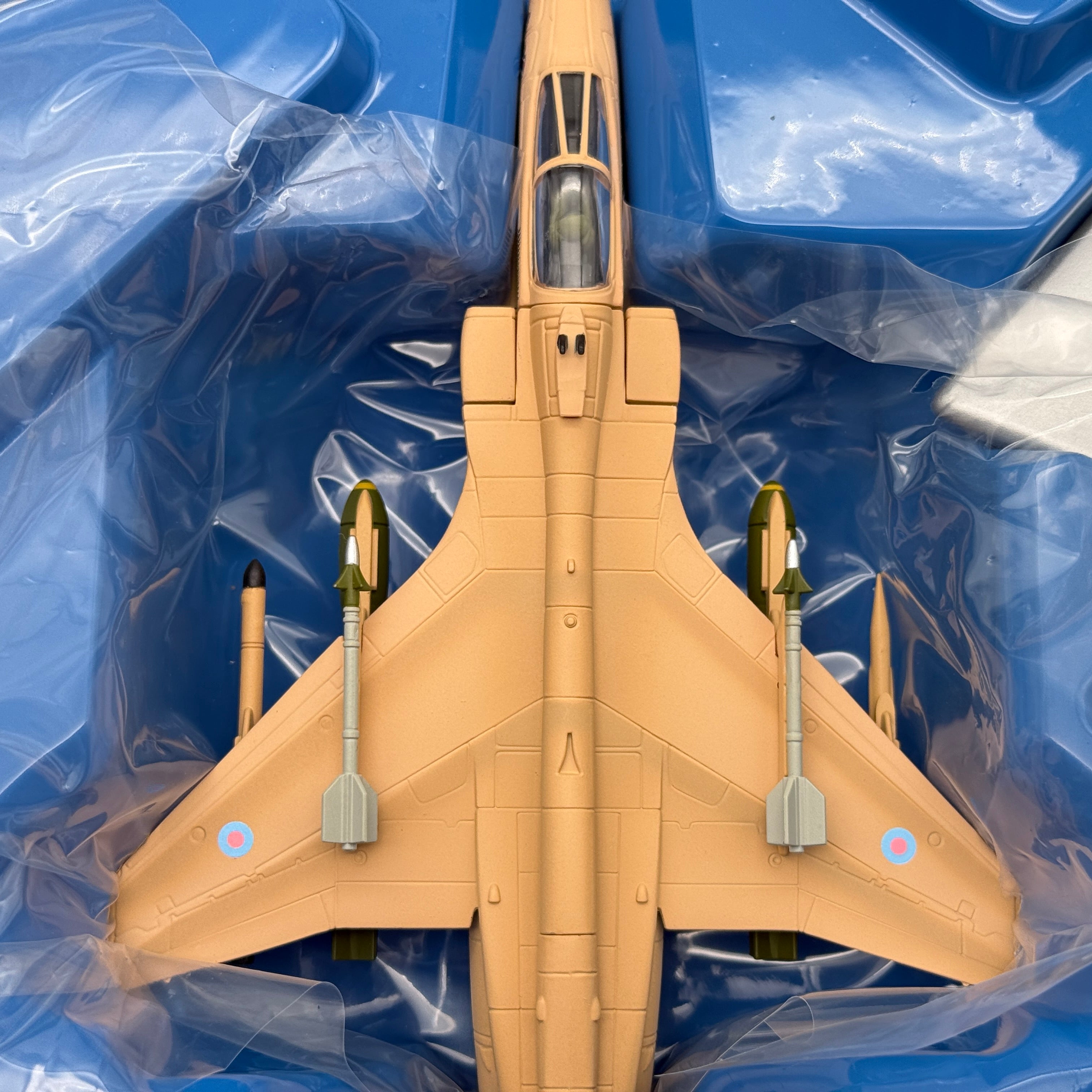 Corgi AA35402 1:72 SEPECAT Jaguar GR.Mk 1 XZ364 Sandman No.54 Sqn RAF Muharraq Operation Granby 1991