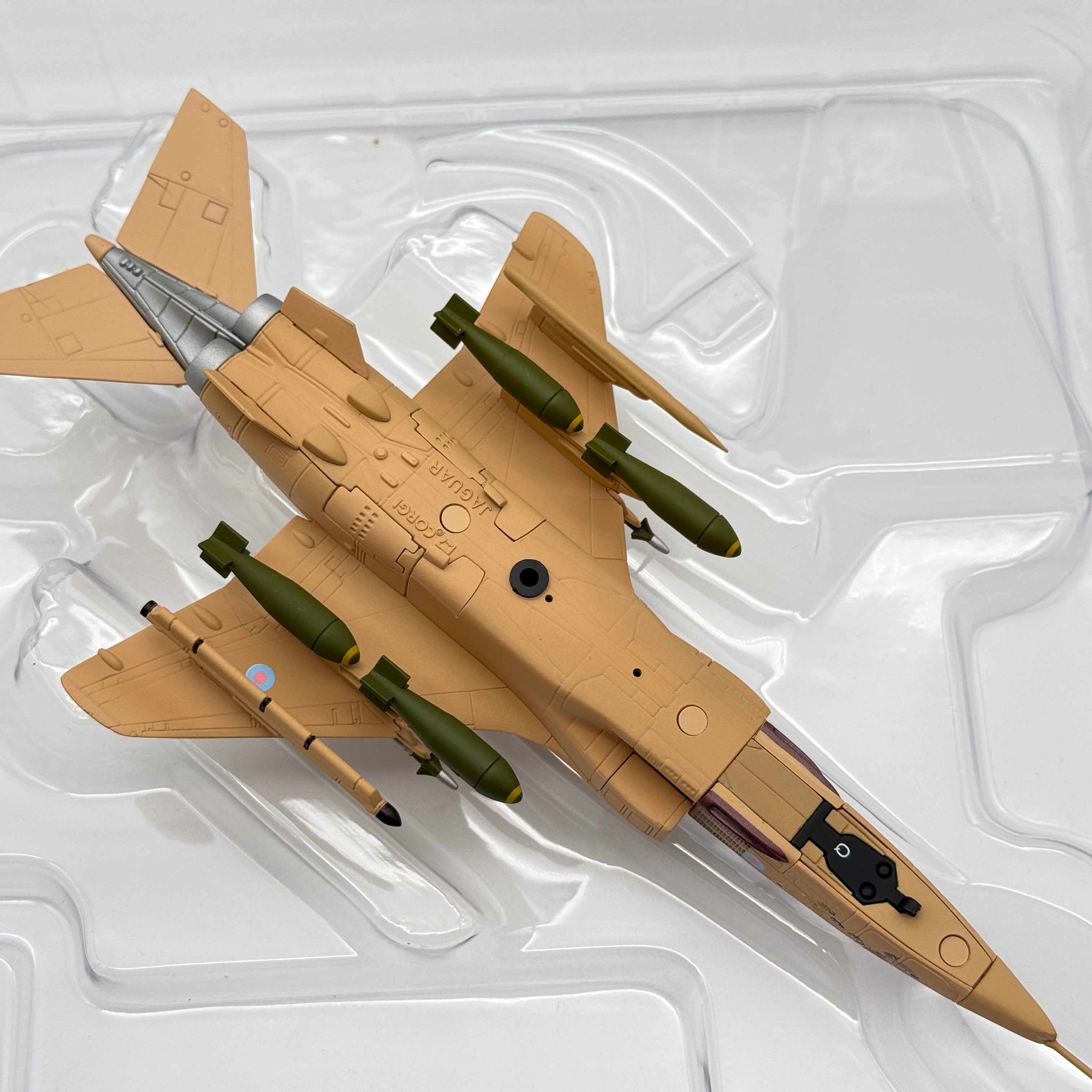 Corgi AA35402 1:72 SEPECAT Jaguar GR.Mk 1 XZ364 Sandman No.54 Sqn RAF Muharraq Operation Granby 1991