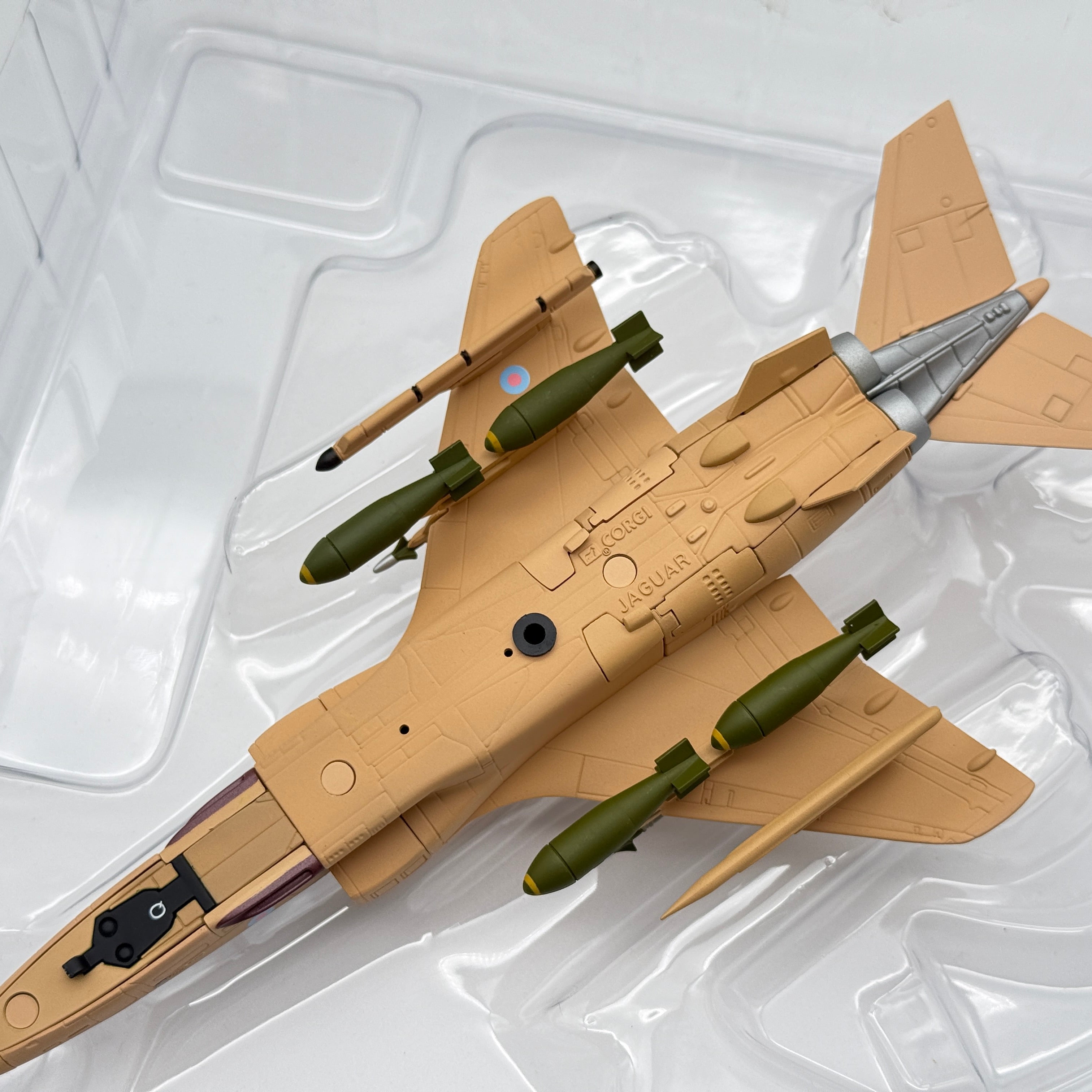 Corgi AA35402 1:72 SEPECAT Jaguar GR.Mk 1 XZ364 Sandman No.54 Sqn RAF Muharraq Operation Granby 1991