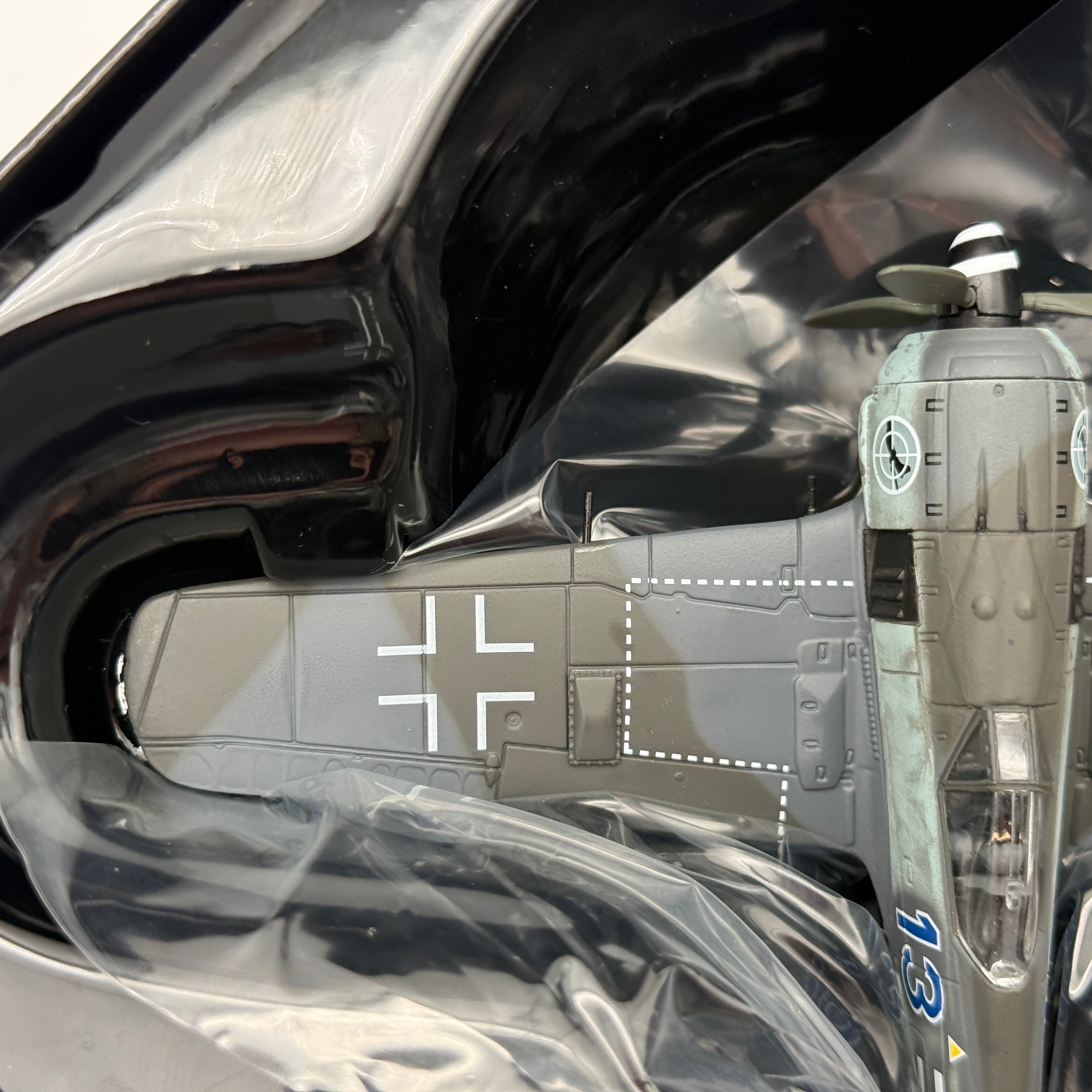 Corgi AA34314 1:72 Focke-Wulf Fw 190A-8 Blue 13 Walther Dahl JG 300 Jüterbog Germany November 1944