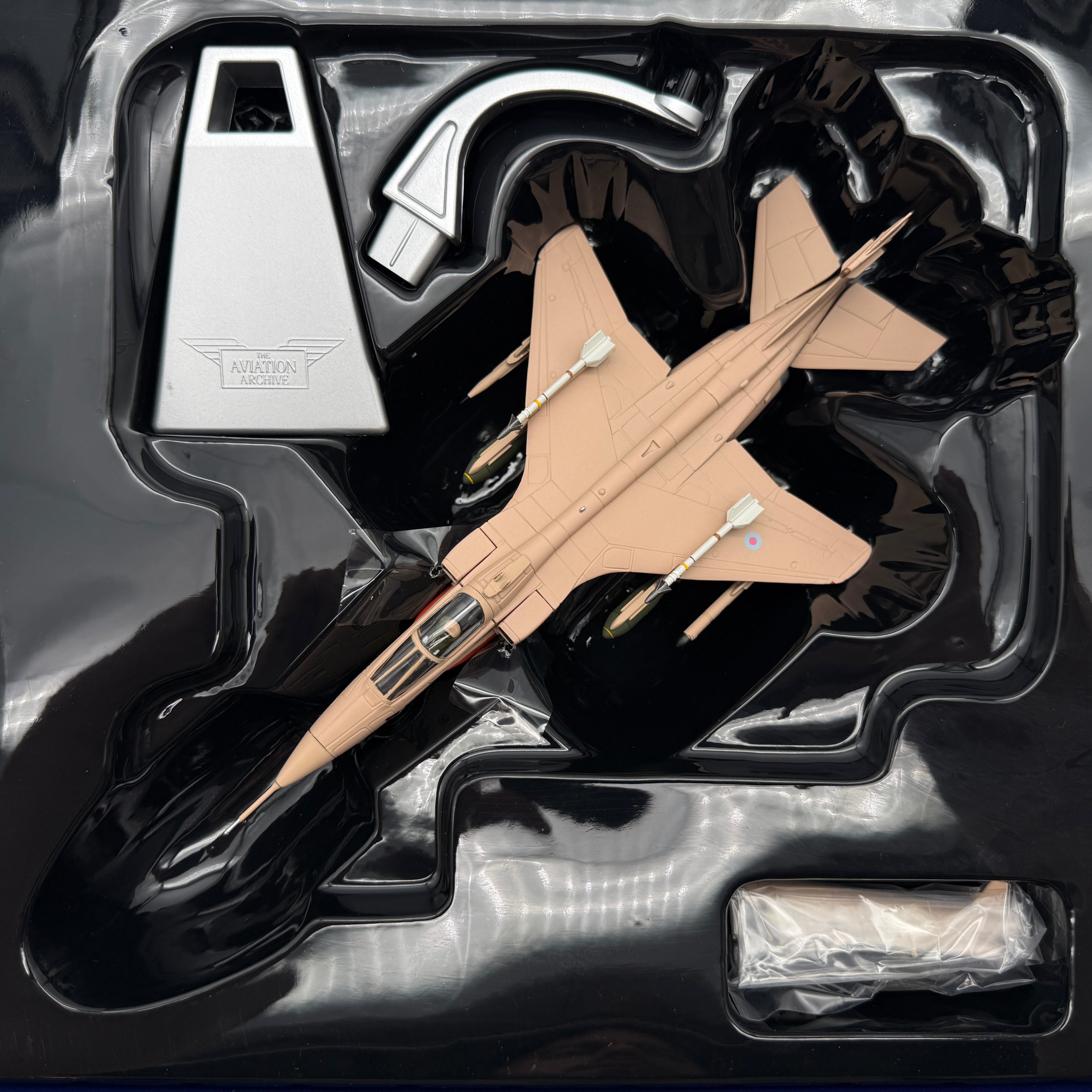 Corgi AA35414 1:72 SEPECAT Jaguar GR.1A XZ356 Mary Rose 1991