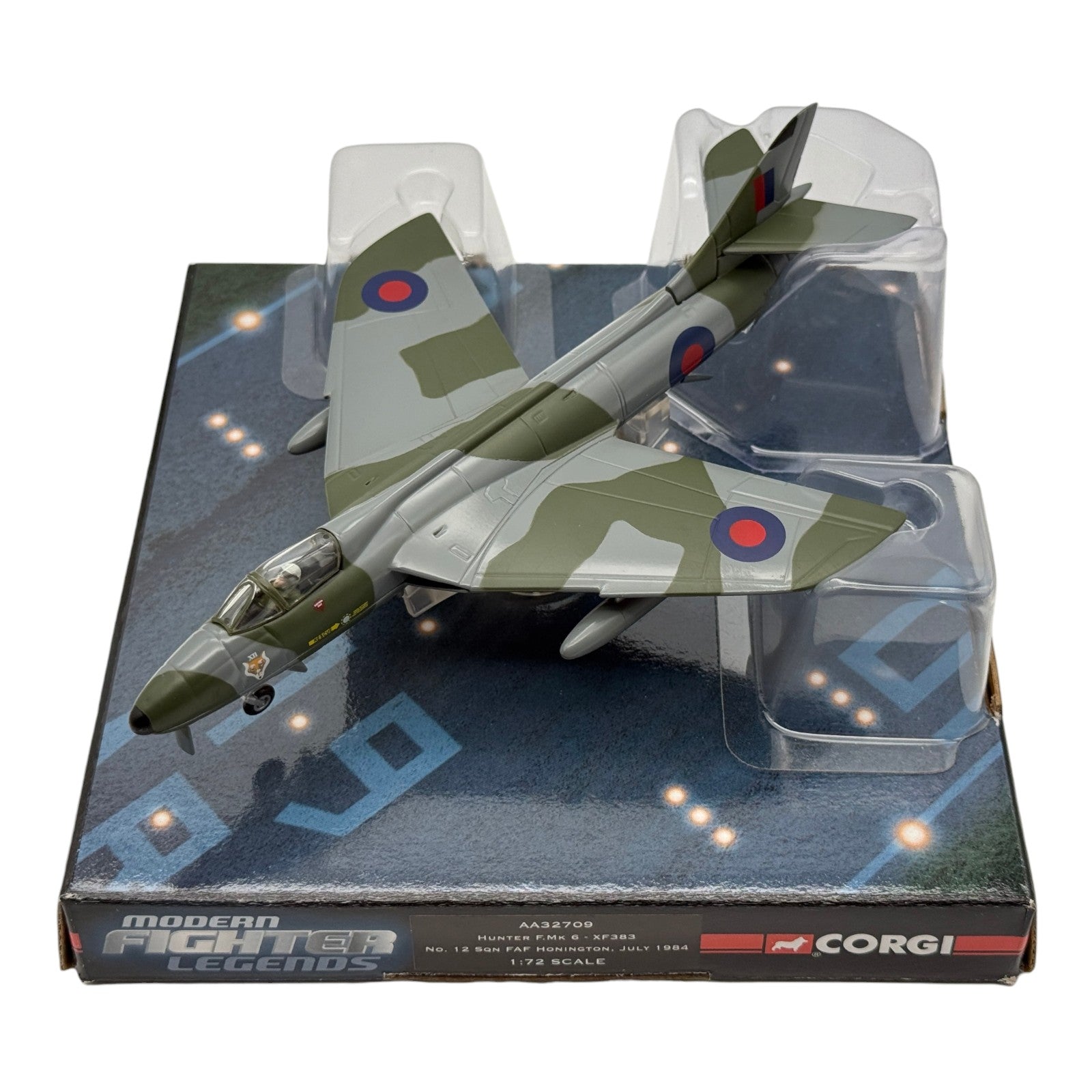 Corgi AA32709 1:72 Hawker Hunter F.Mk 6 XF383 RAF No.12 Sqn Honington 1984