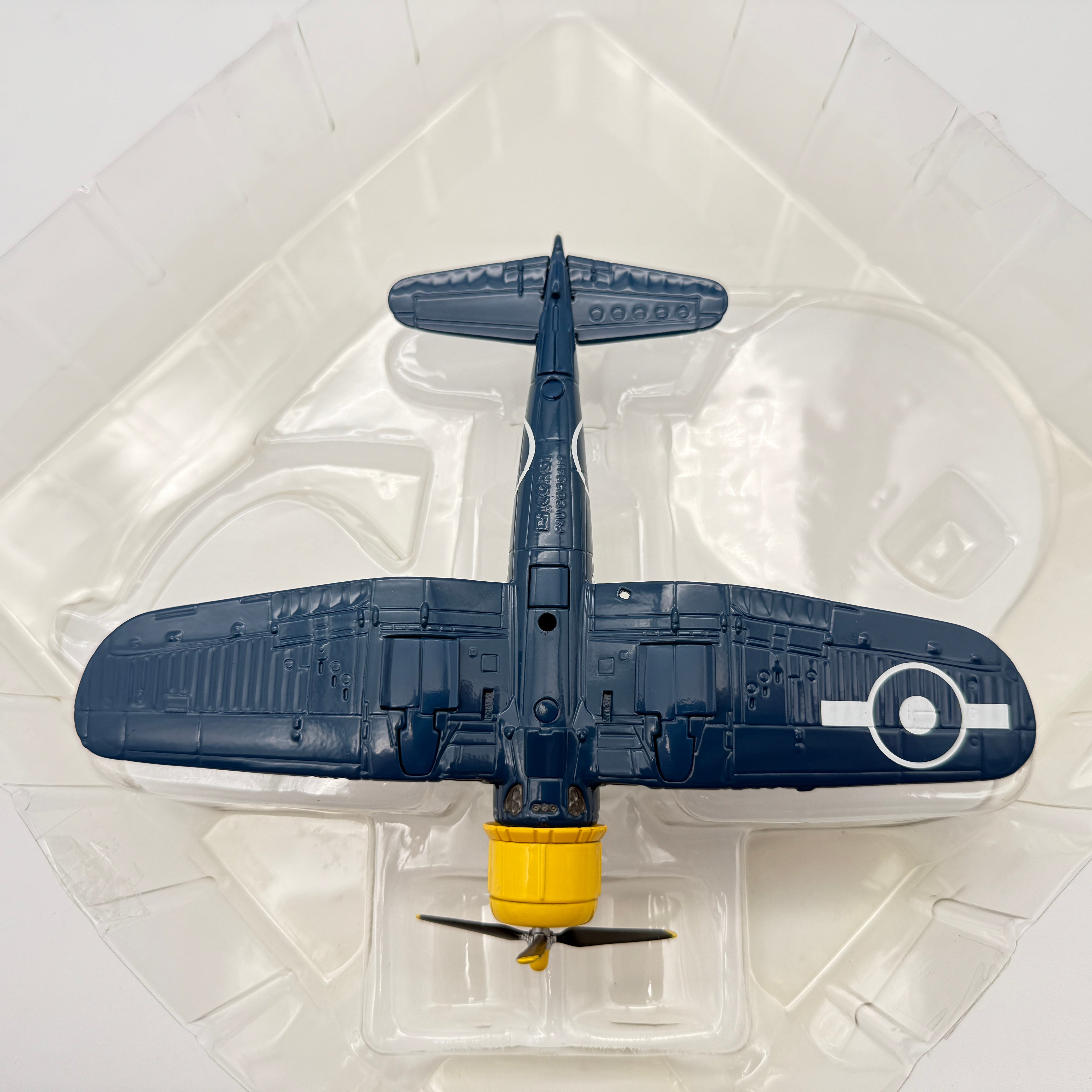 Corgi AA33006 1:72 Vought Corsair IV KD345 1850 NAS HMS Vengeance 1945