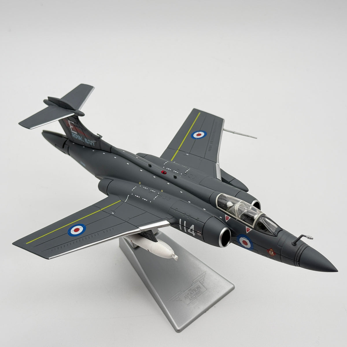 Corgi AA34111 1:72 Blackburn Buccaneer S.2 XV361 800 NAS HMS Eagle 1971