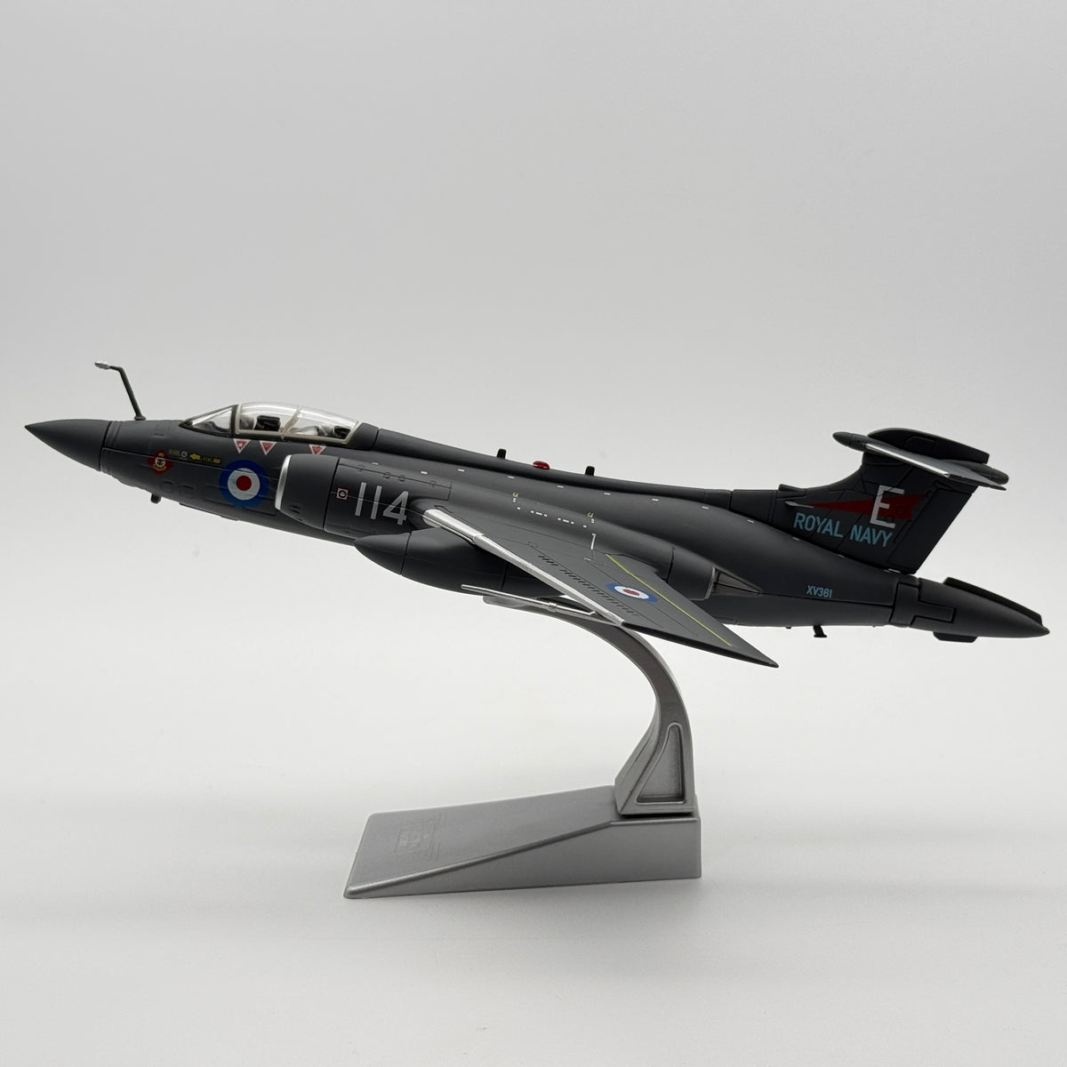 Corgi AA34111 1:72 Blackburn Buccaneer S.2 XV361 800 NAS HMS Eagle 1971