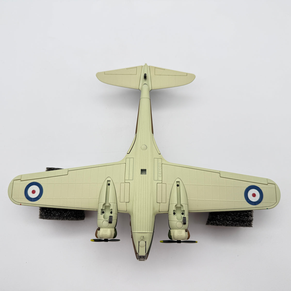 Oxford 72AA004 1:72 Avro Anson Mk I K6298 233 Sqn RAF Coastal Command 1937
