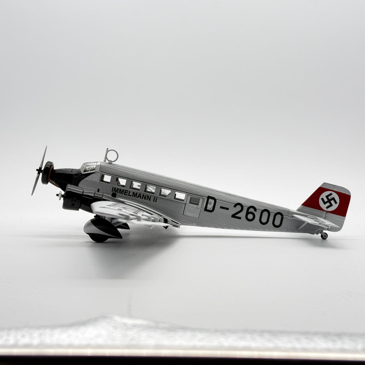 Corgi AA36909 1:72 Junkers Ju 52/3m D-2600 Immelmann II Tempelhof Berlin 1936